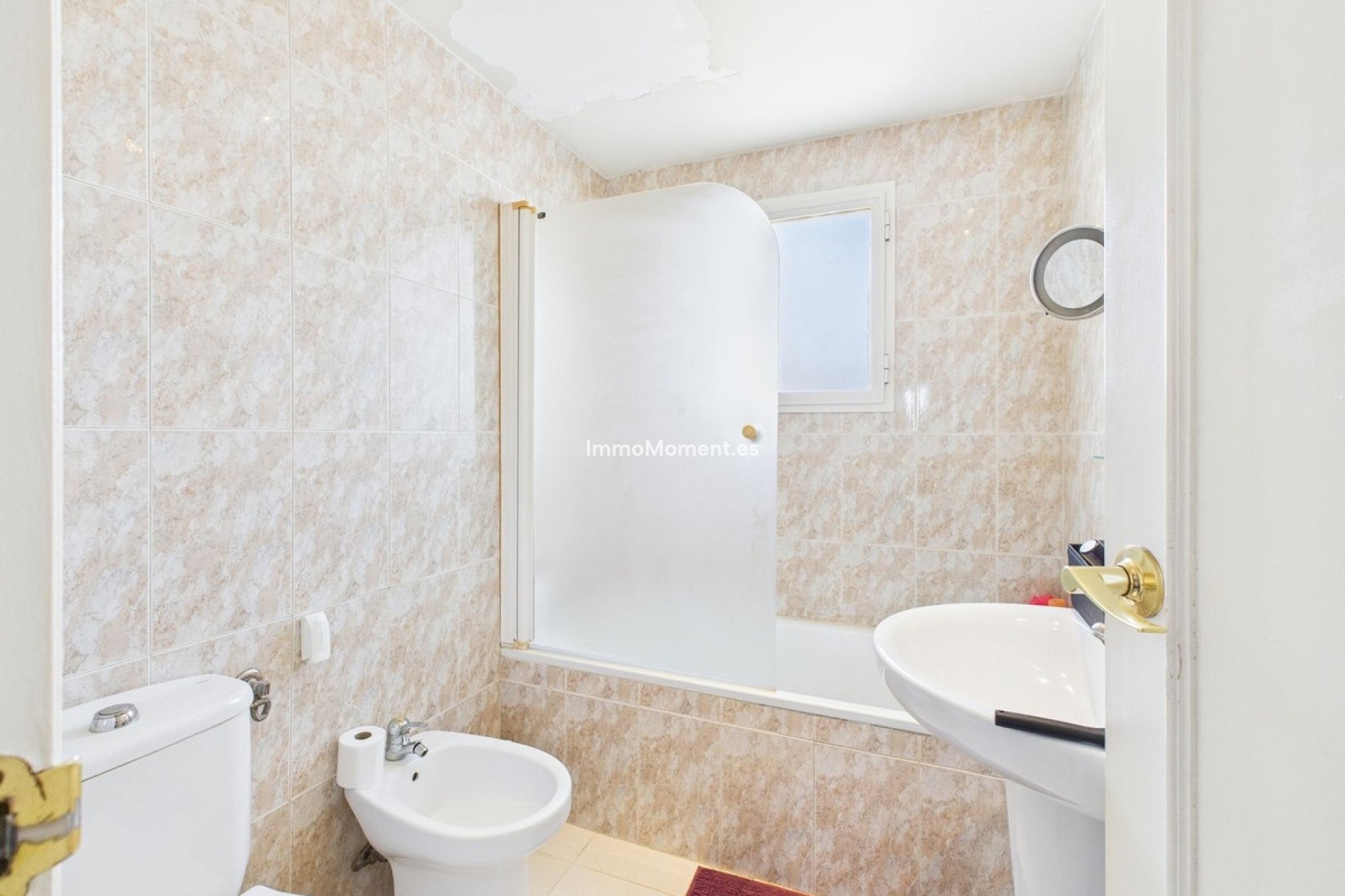 Bestaande woning - Geschakelde woning - Estepona  - Estepona Centro