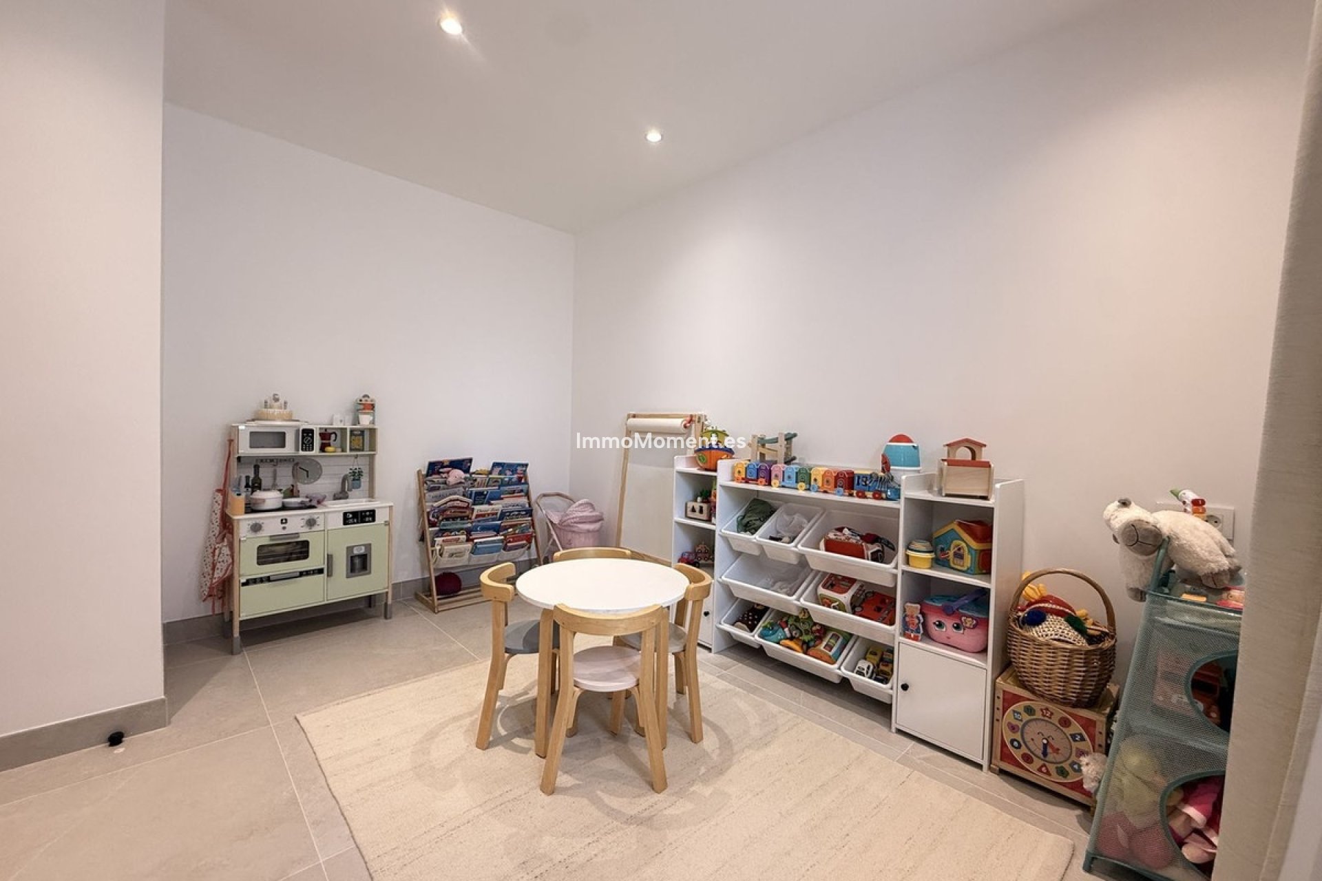 Bestaande woning - Geschakelde woning - Estepona  - Estepona Centro