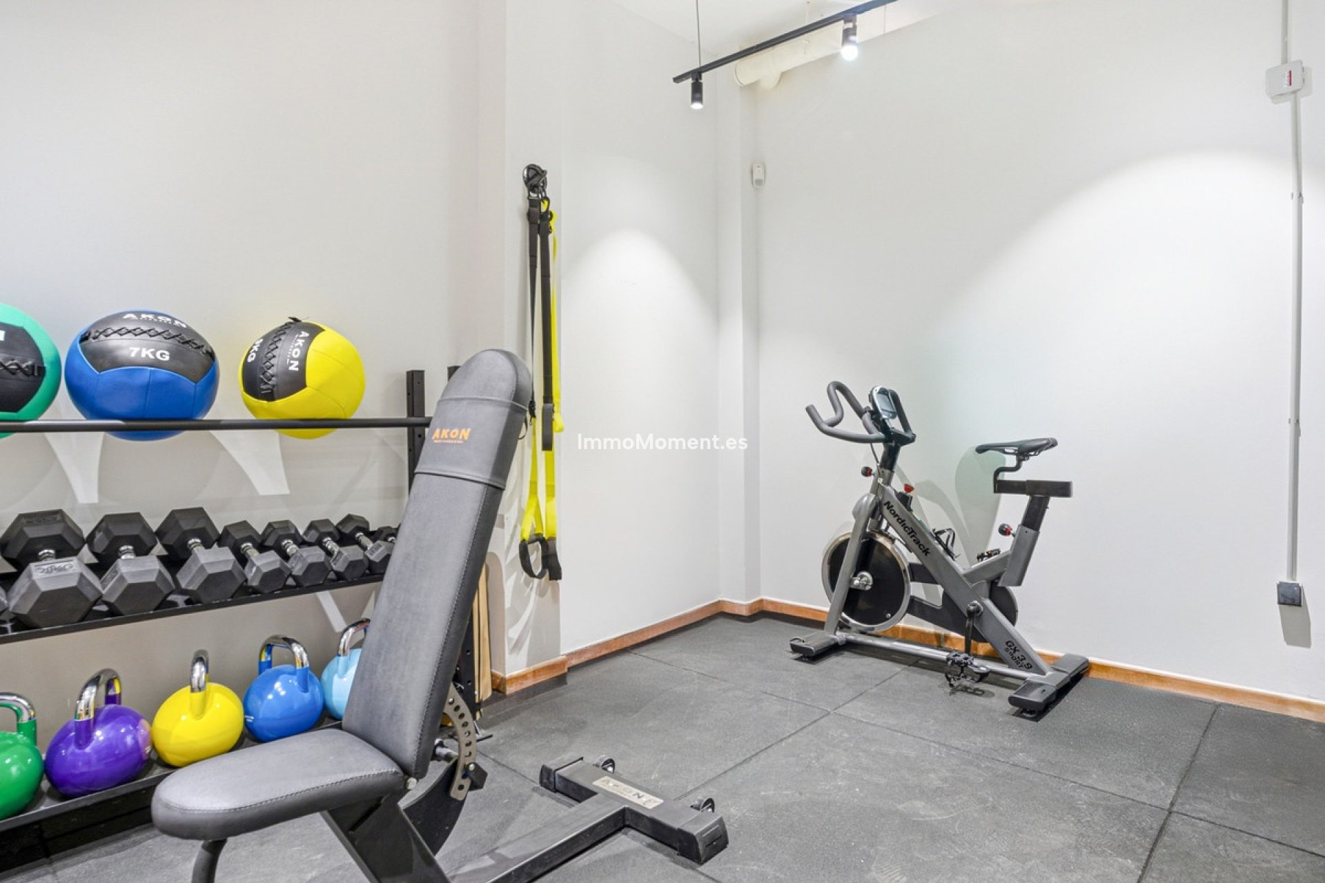 Bestaande woning - Geschakelde woning - Estepona  - Estepona Centro