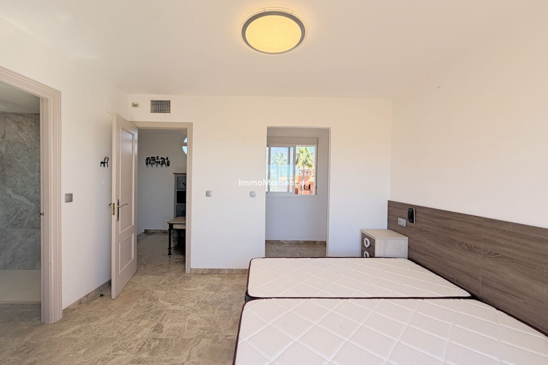 Bestaande woning - Geschakelde woning - Estepona  - Estepona Centro