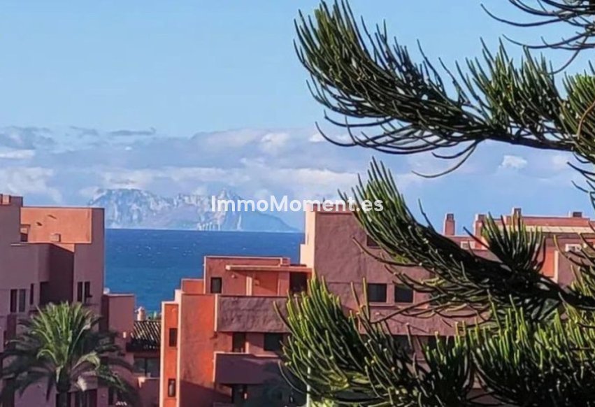 Bestaande woning - Geschakelde woning - Estepona  - Estepona Centro