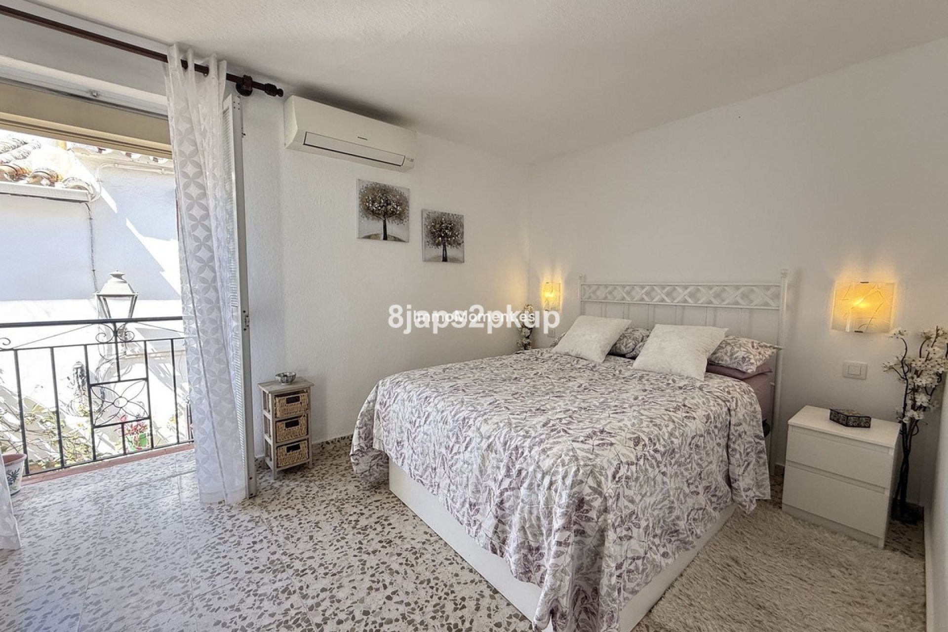 Bestaande woning - Geschakelde woning - Estepona  - Estepona Centro