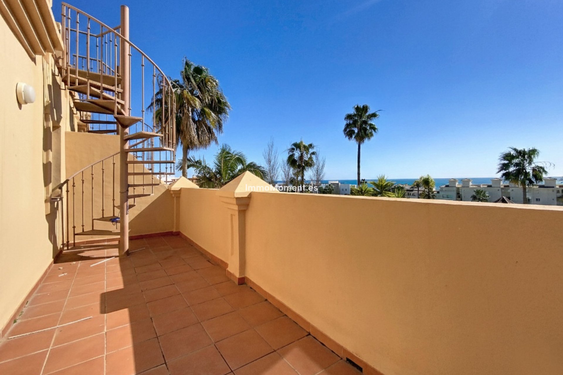 Bestaande woning - Geschakelde woning - Estepona  - Estepona Centro