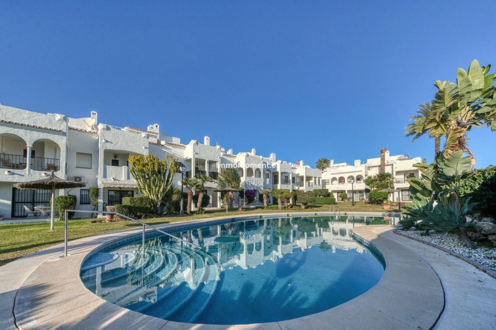 Bestaande woning - Geschakelde woning - Estepona  - New Golden Mile