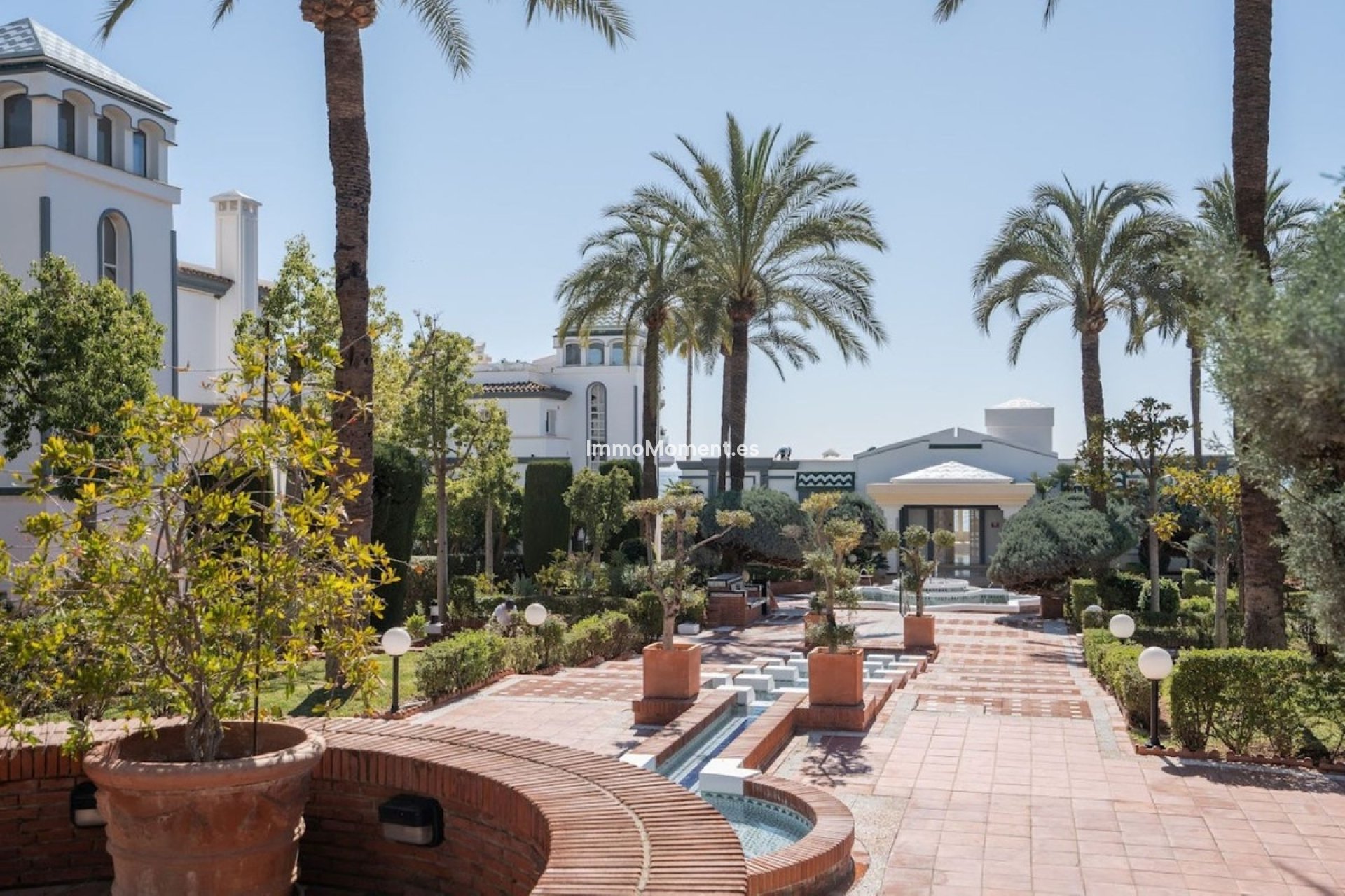 Bestaande woning - Geschakelde woning - Estepona  - New Golden Mile