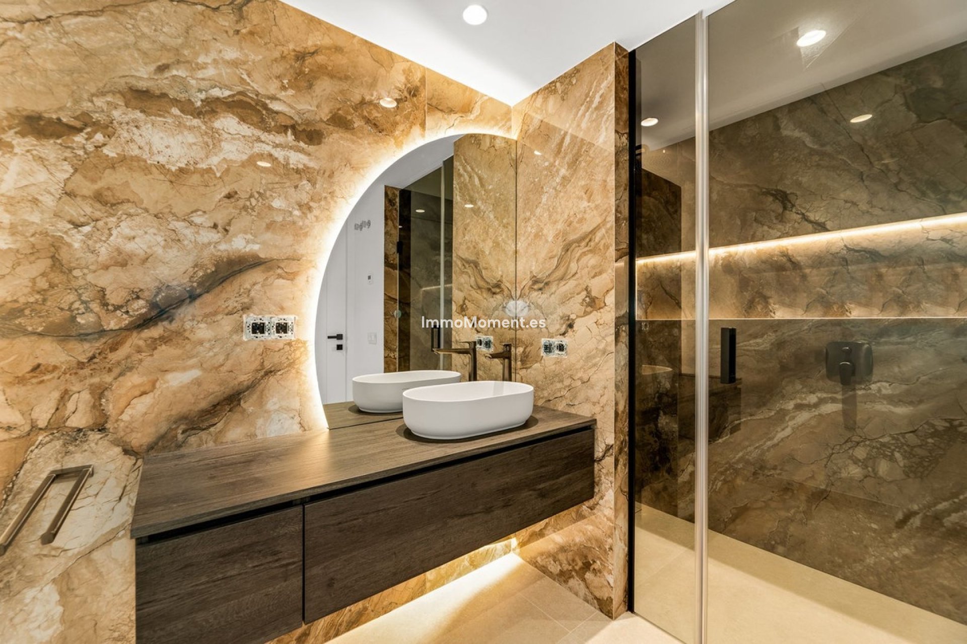 Bestaande woning - Geschakelde woning - Estepona  - New Golden Mile