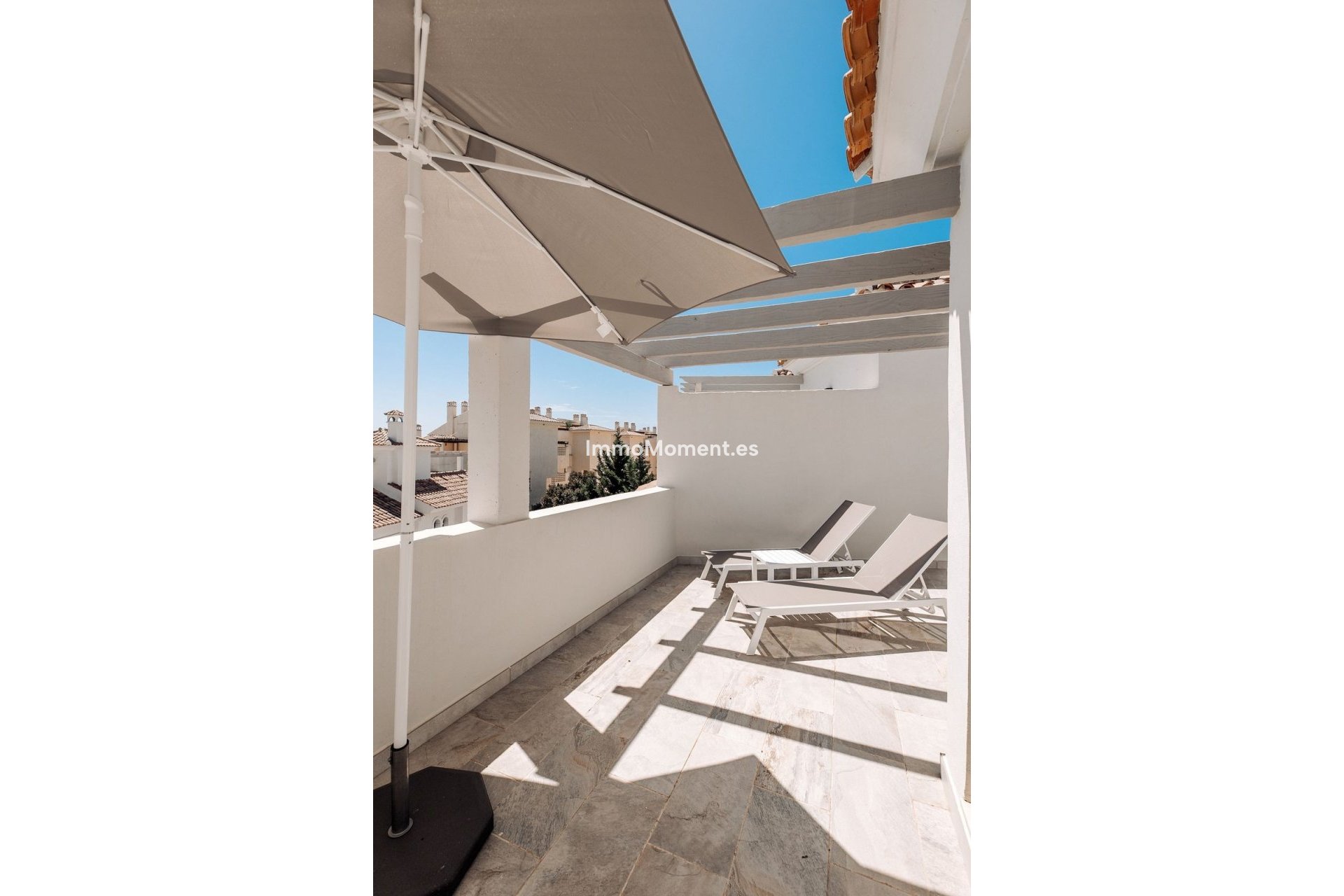 Bestaande woning - Geschakelde woning - Estepona  - New Golden Mile