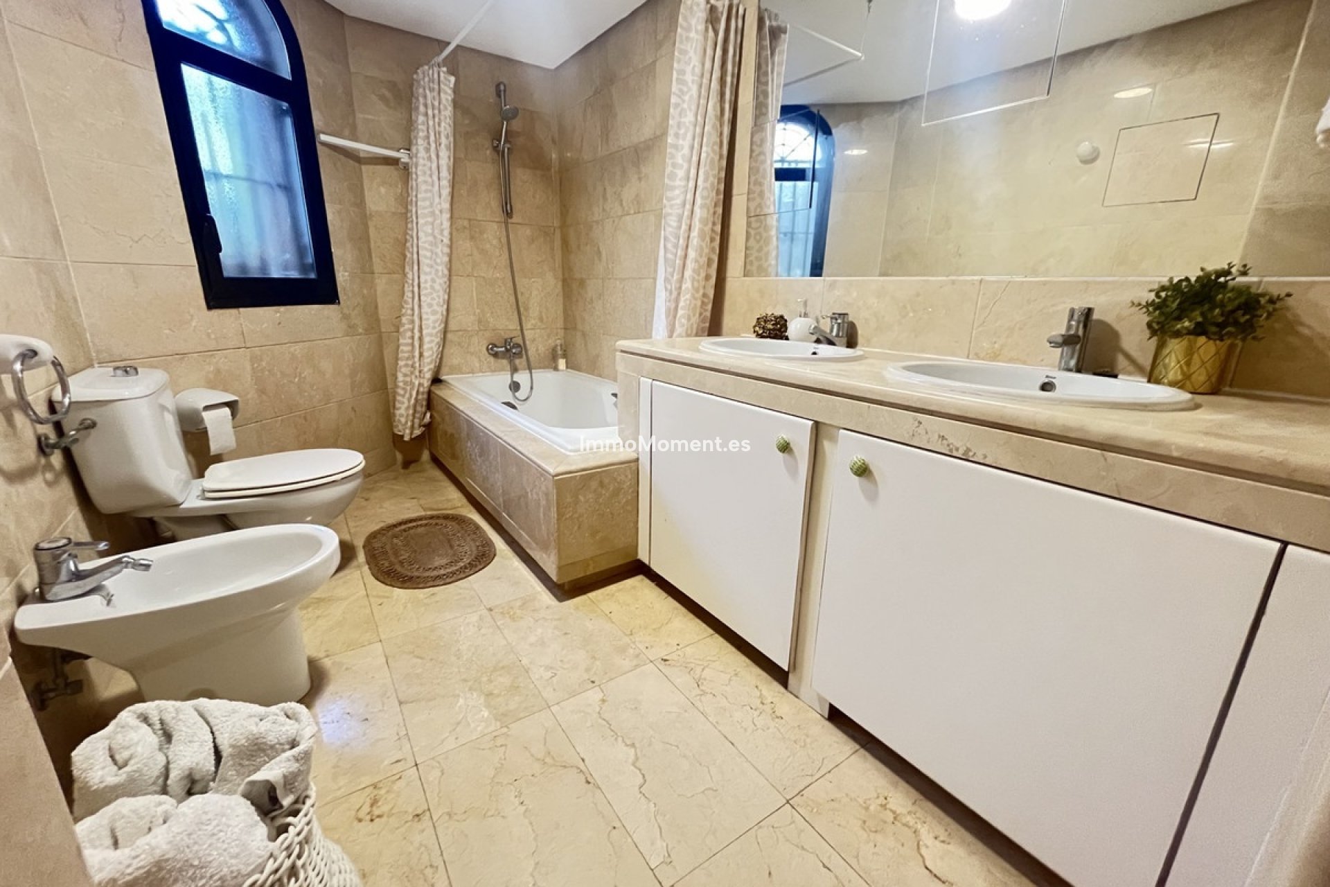 Bestaande woning - Geschakelde woning - Estepona  - New Golden Mile