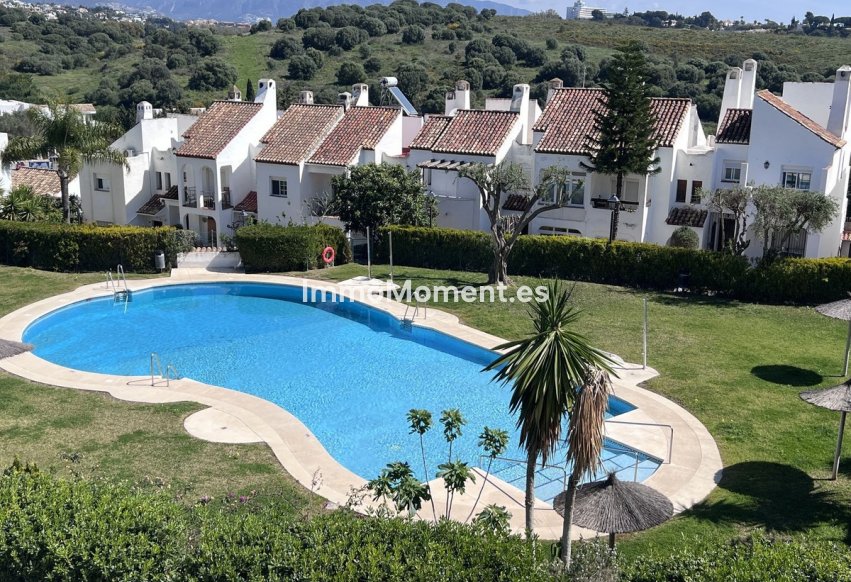 Bestaande woning - Geschakelde woning - Estepona  - New Golden Mile