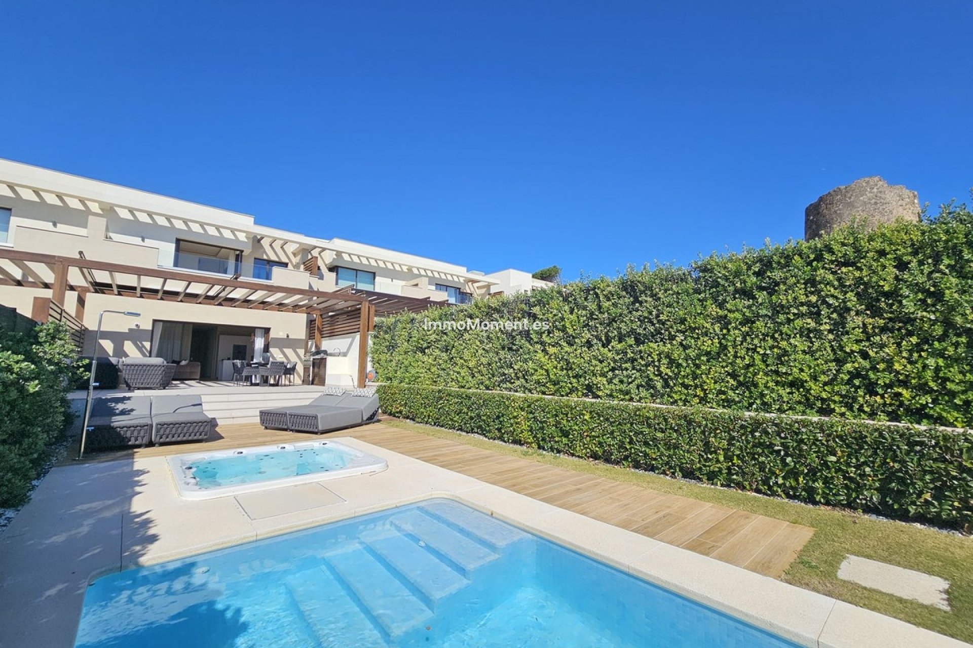 Bestaande woning - Geschakelde woning - Estepona  - New Golden Mile