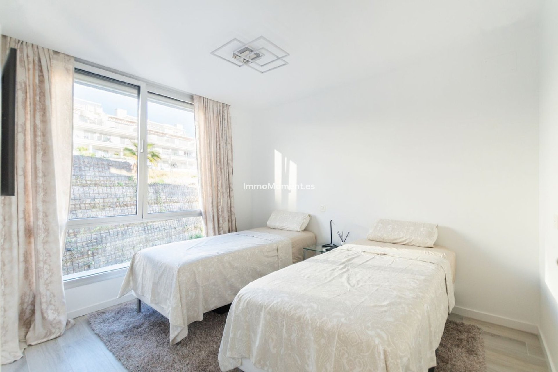 Bestaande woning - Geschakelde woning - Estepona  - New Golden Mile