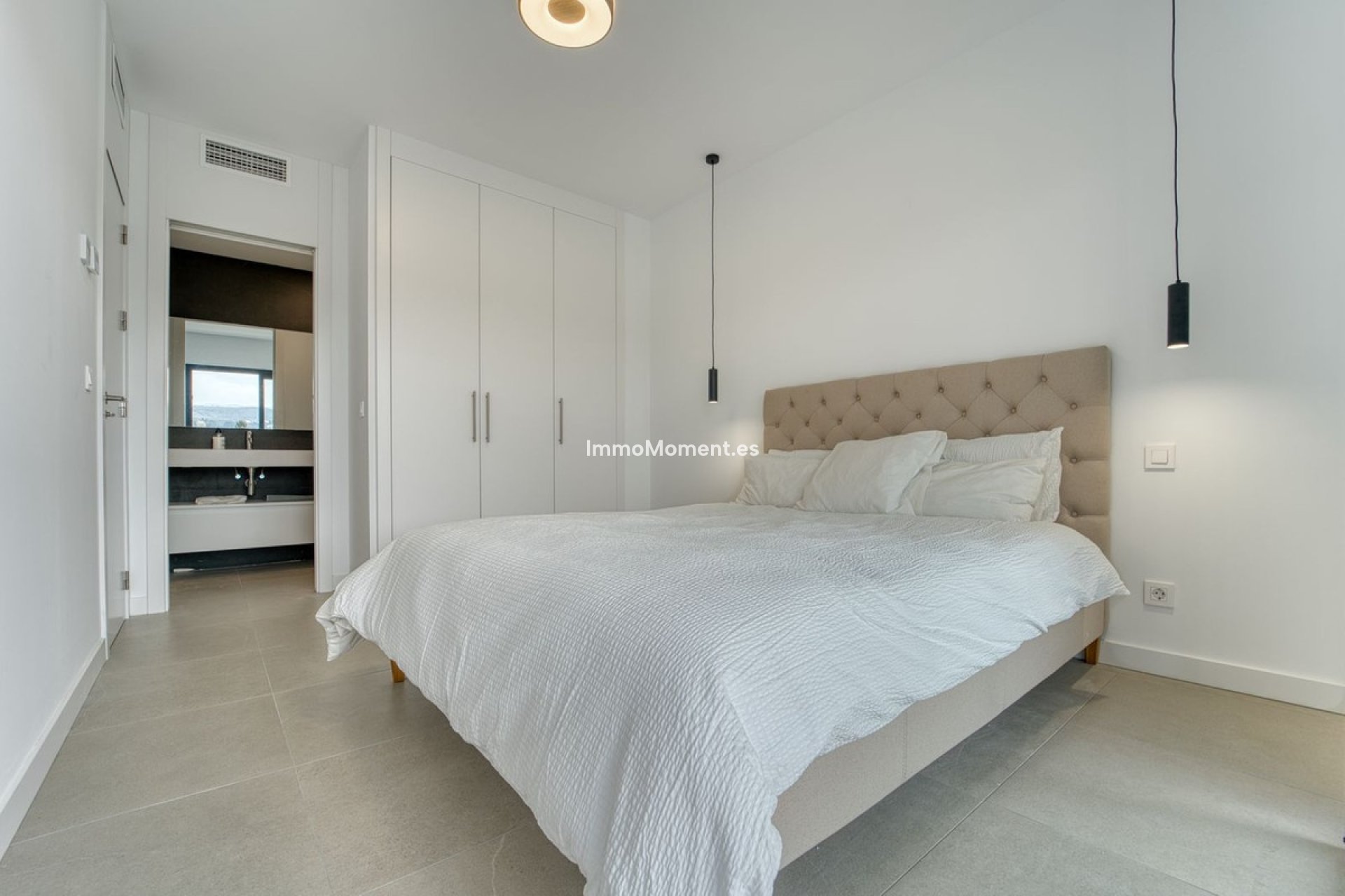 Bestaande woning - Geschakelde woning - Estepona  - New Golden Mile