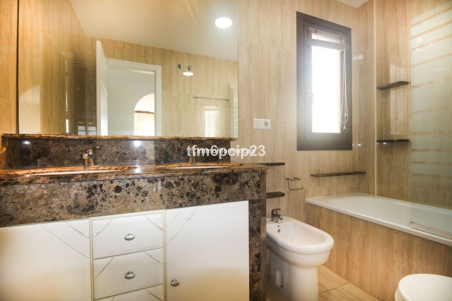 Bestaande woning - Geschakelde woning - Manilva - La Duquesa