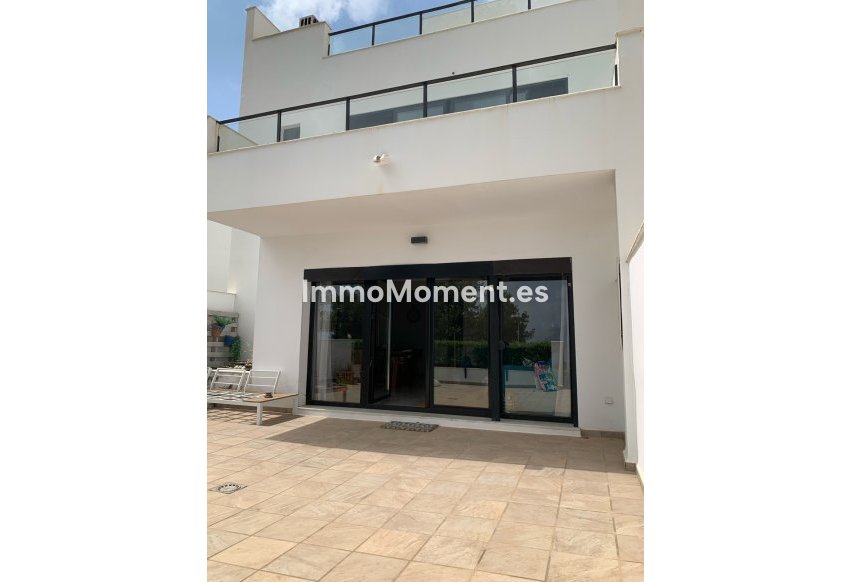 Bestaande woning - Geschakelde woning - Marbella - La Mairena