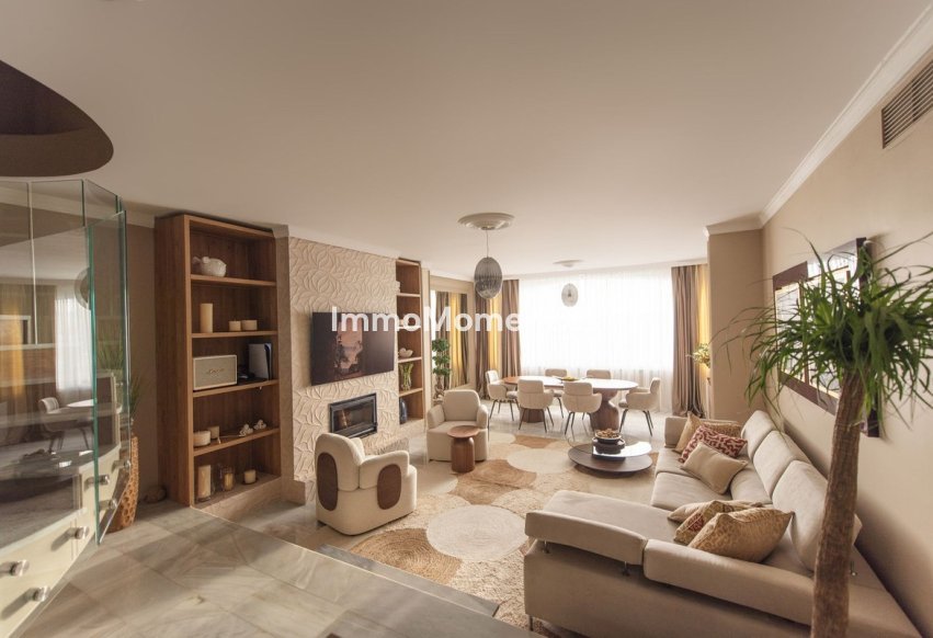 Bestaande woning - Geschakelde woning - Marbella - Nueva Andalucía