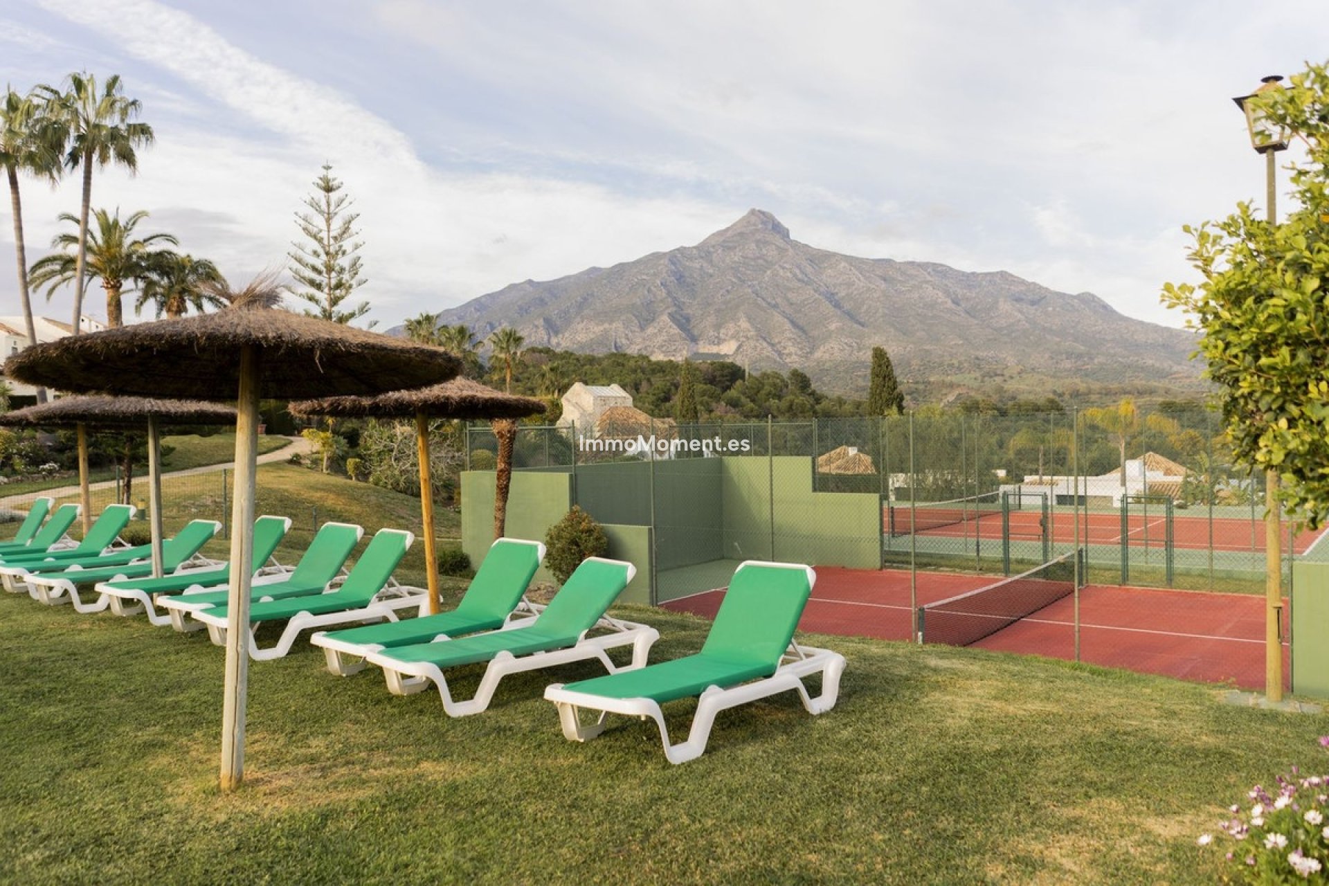 Bestaande woning - Geschakelde woning - Marbella - Nueva Andalucía