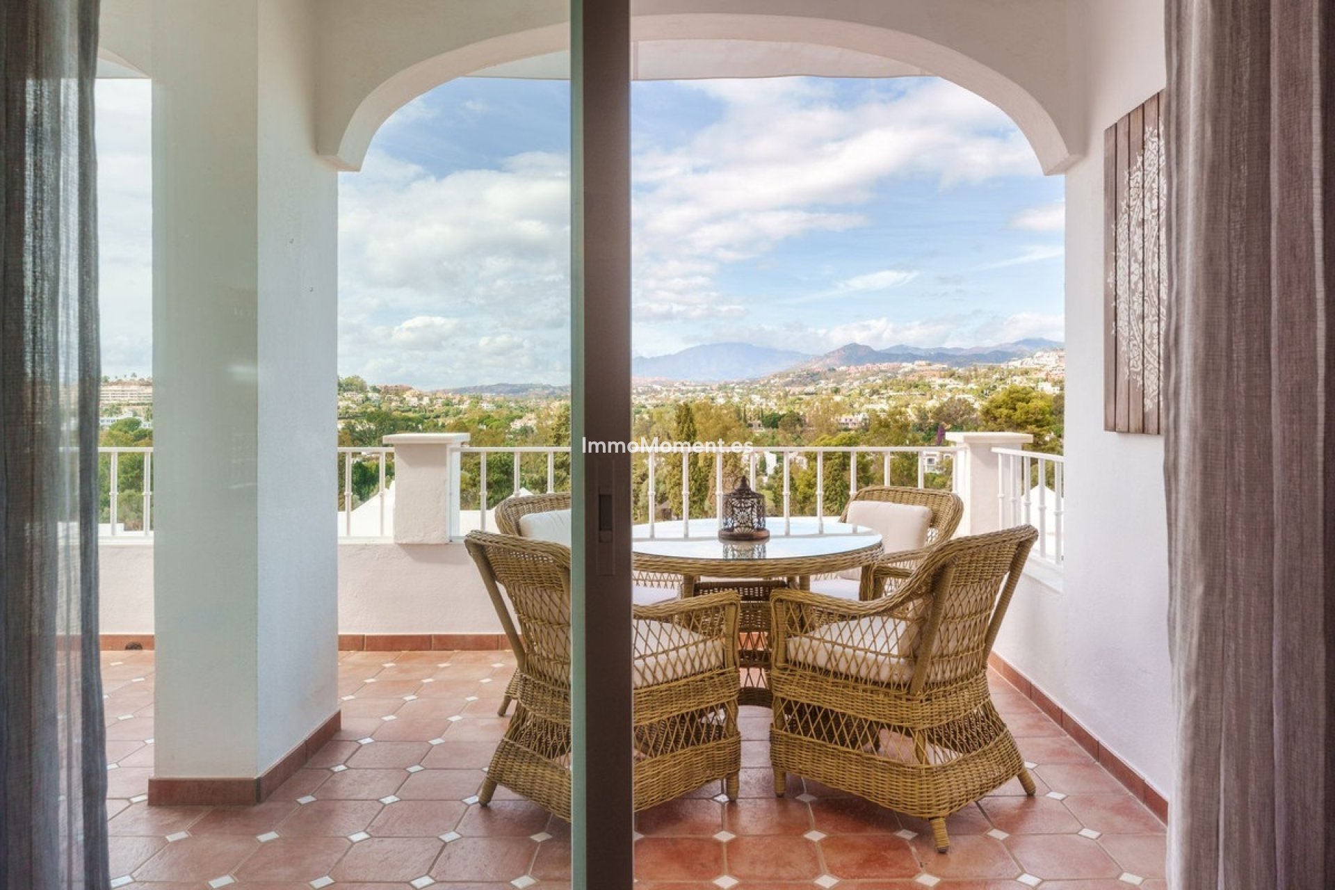 Bestaande woning - Geschakelde woning - Marbella - Nueva Andalucía