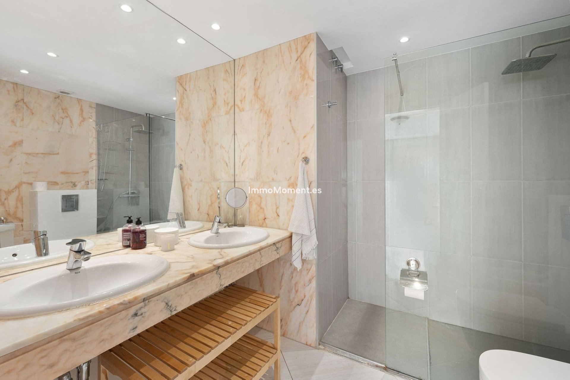 Bestaande woning - Geschakelde woning - Marbella - Nueva Andalucía