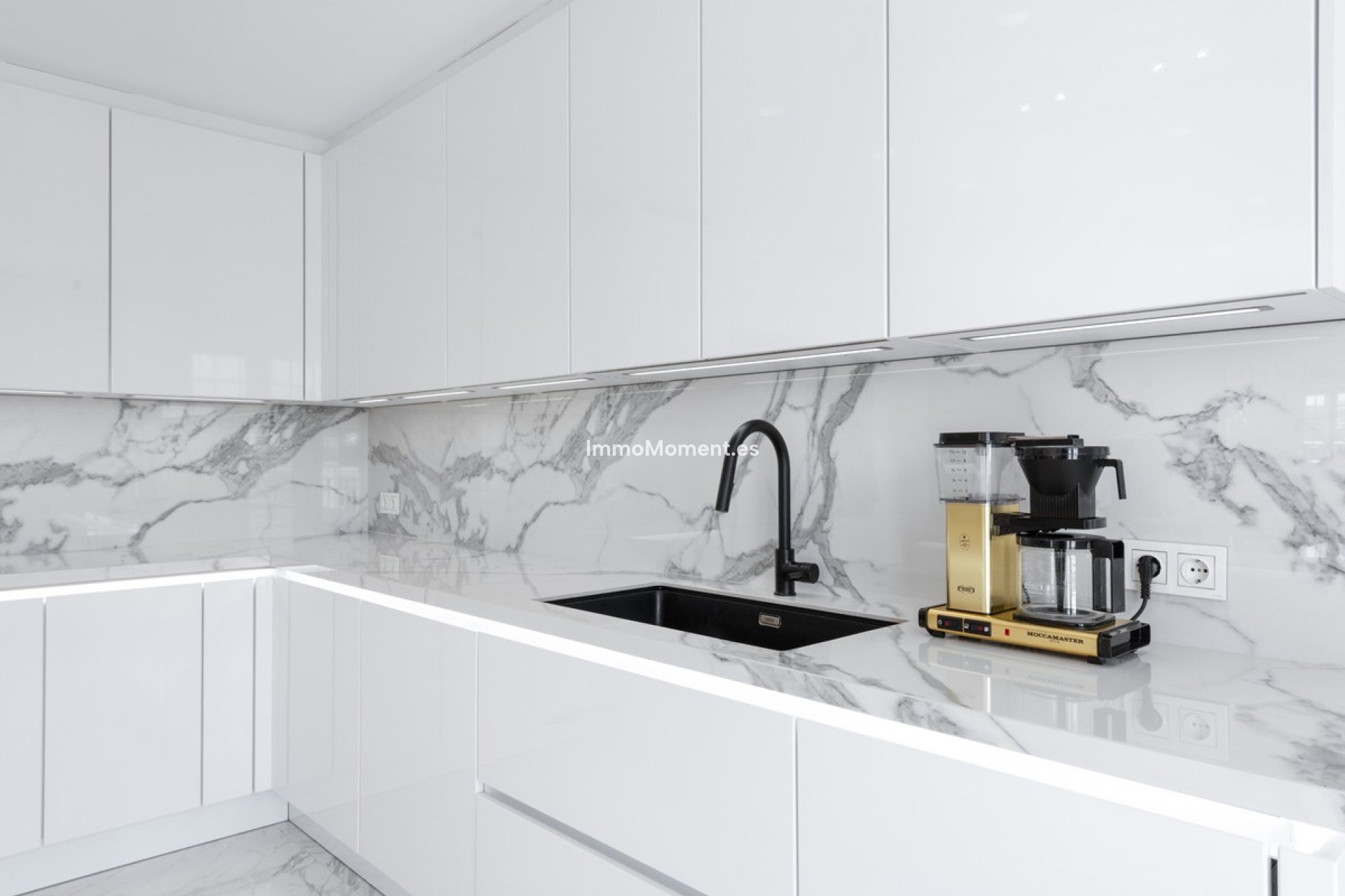 Bestaande woning - Geschakelde woning - Marbella - Nueva Andalucía