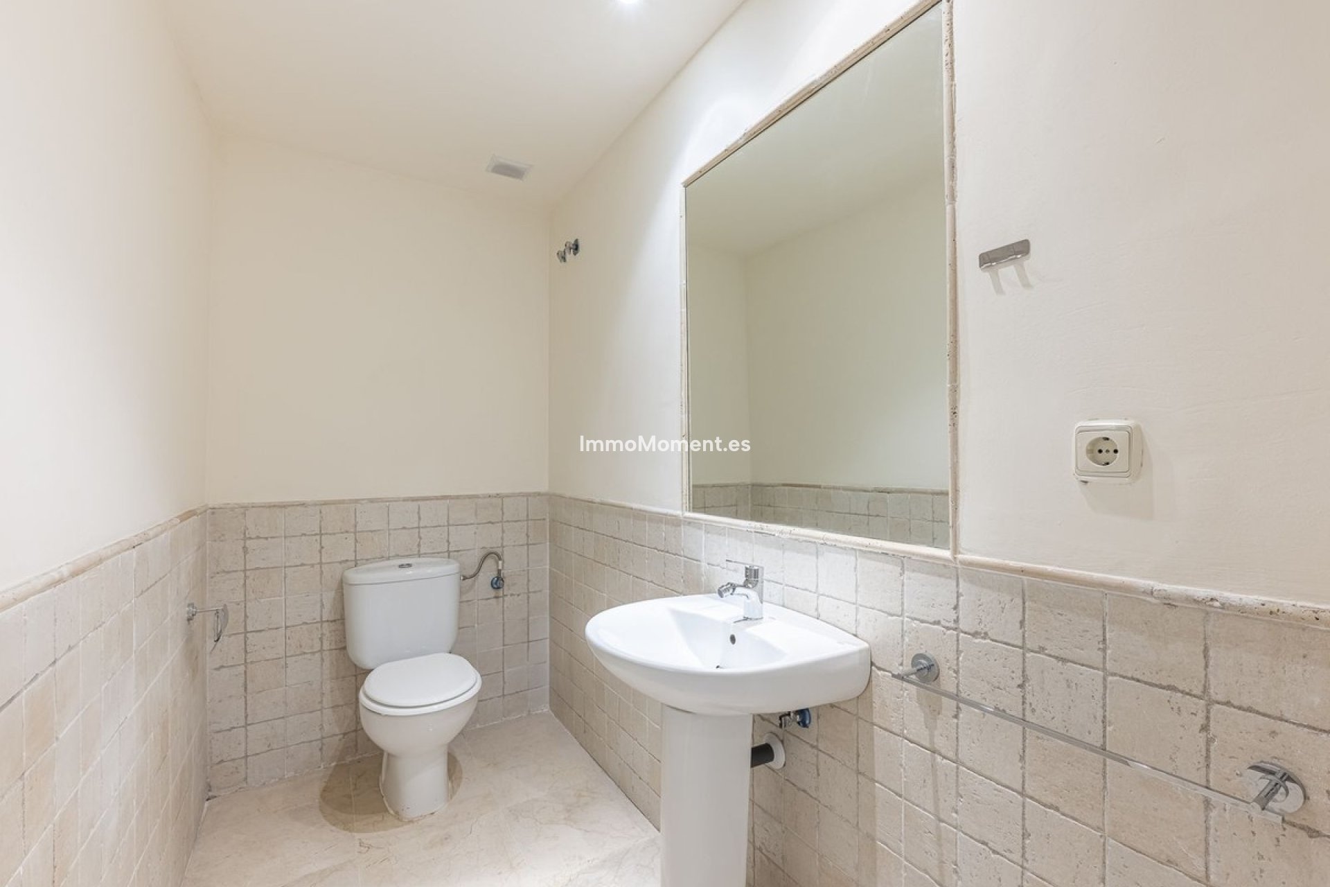 Bestaande woning - Geschakelde woning - Marbella - Nueva Andalucía