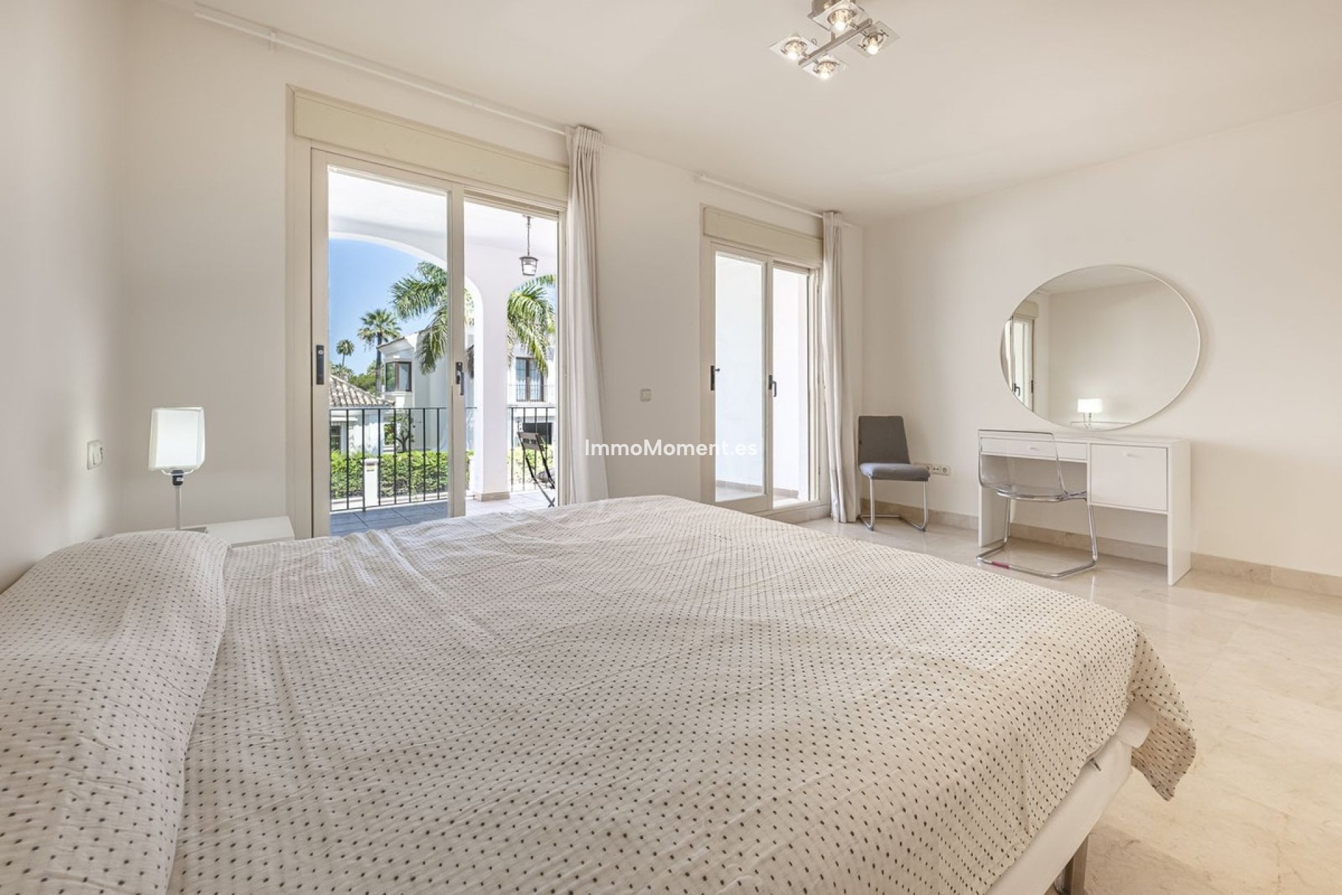 Bestaande woning - Geschakelde woning - Marbella - Nueva Andalucía