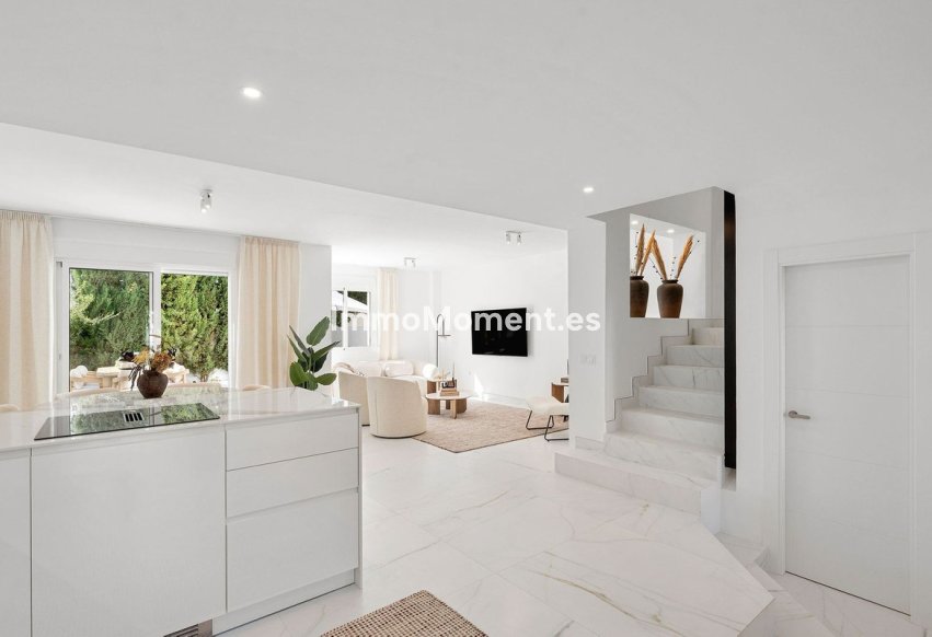 Bestaande woning - Geschakelde woning - Marbella - Nueva Andalucía