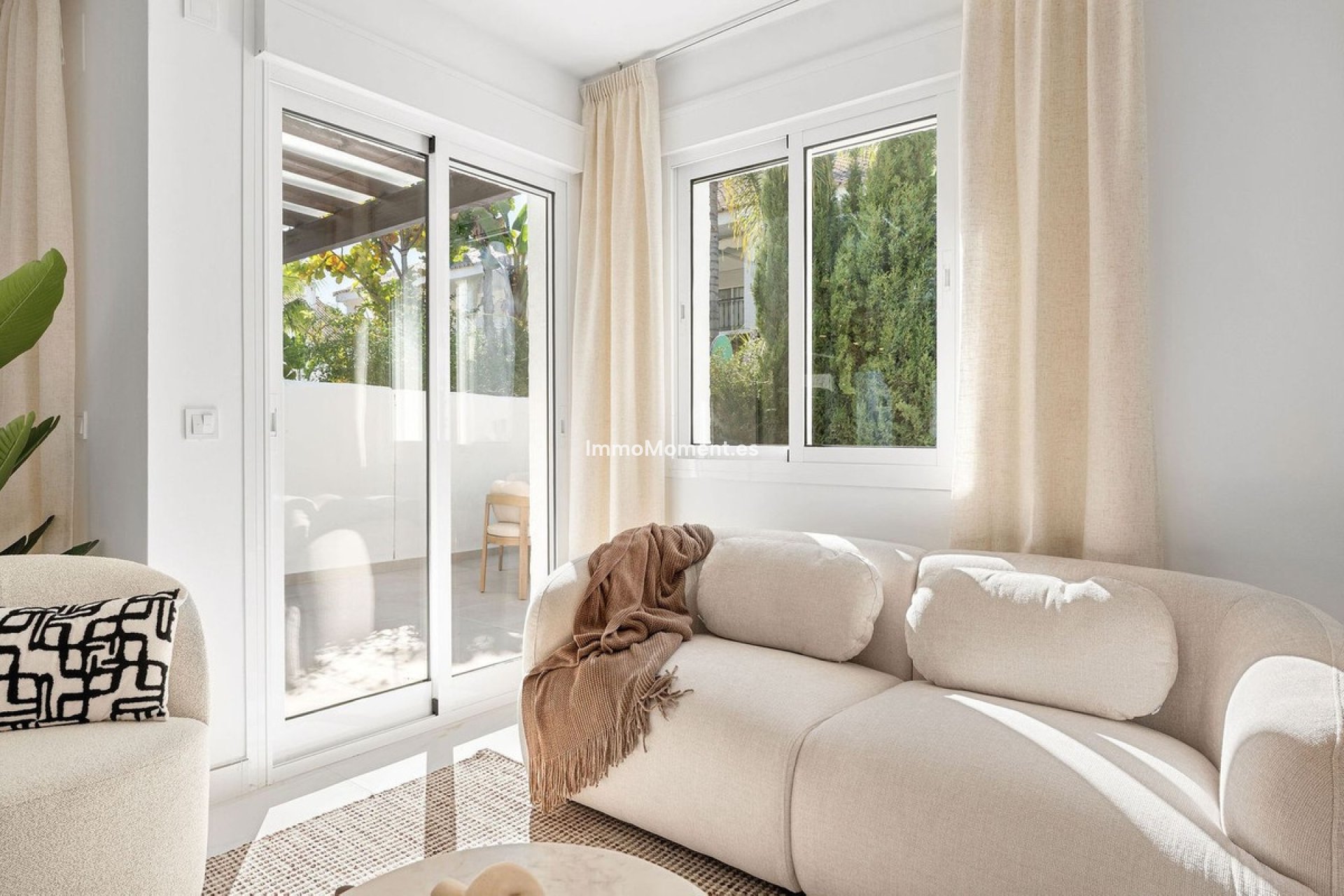 Bestaande woning - Geschakelde woning - Marbella - Nueva Andalucía