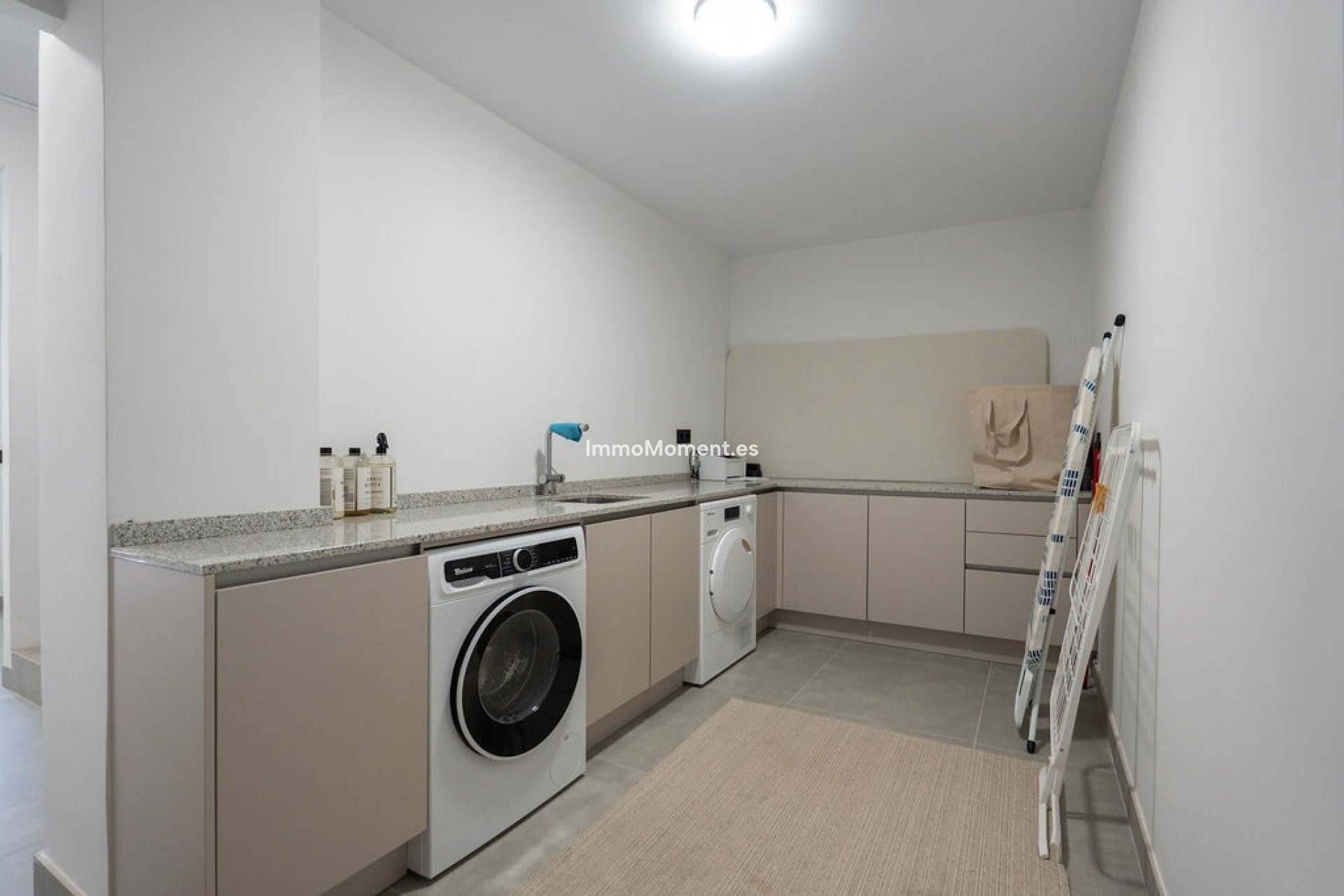 Bestaande woning - Geschakelde woning - Marbella - Nueva Andalucía