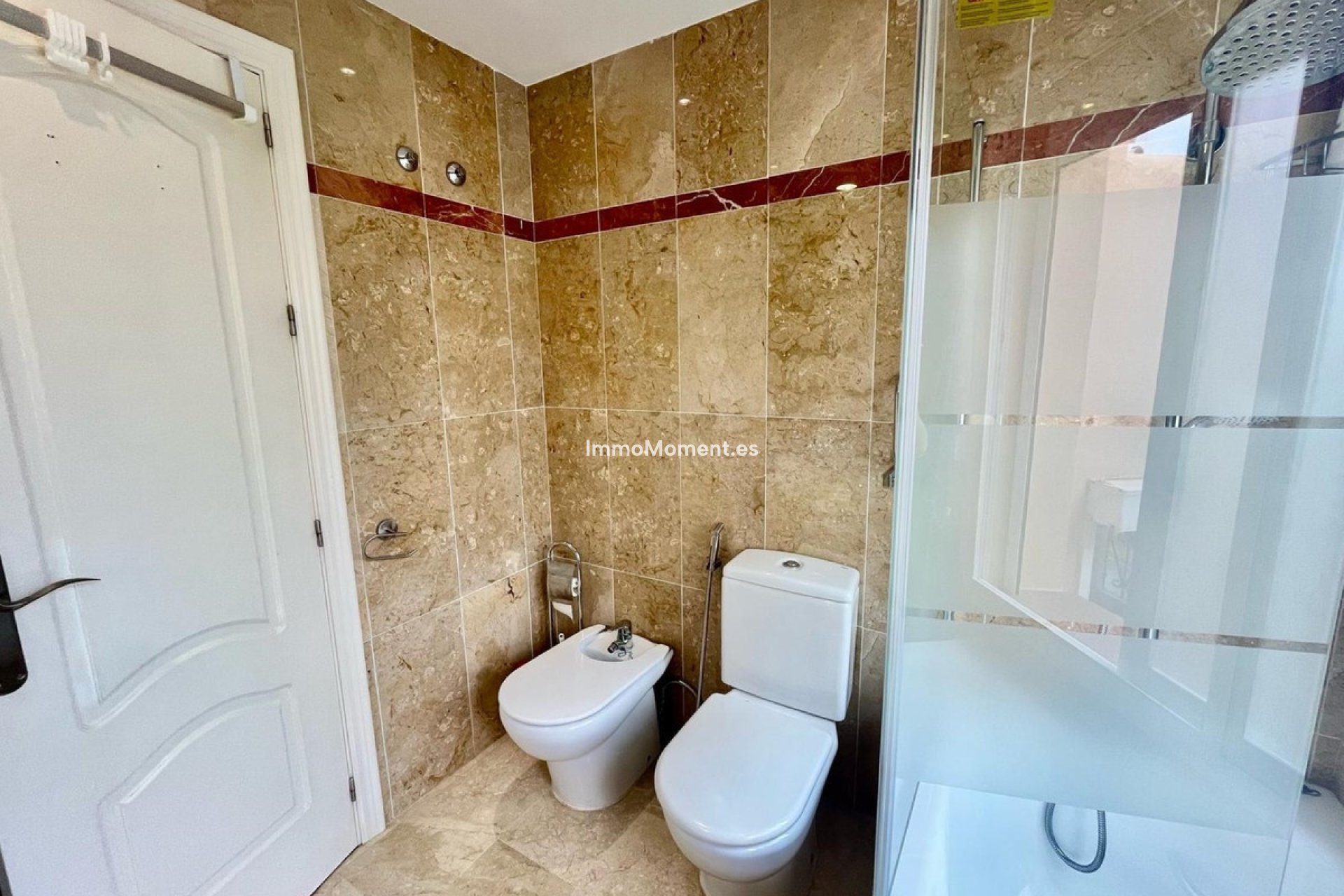 Bestaande woning - Geschakelde woning - Marbella - Nueva Andalucía