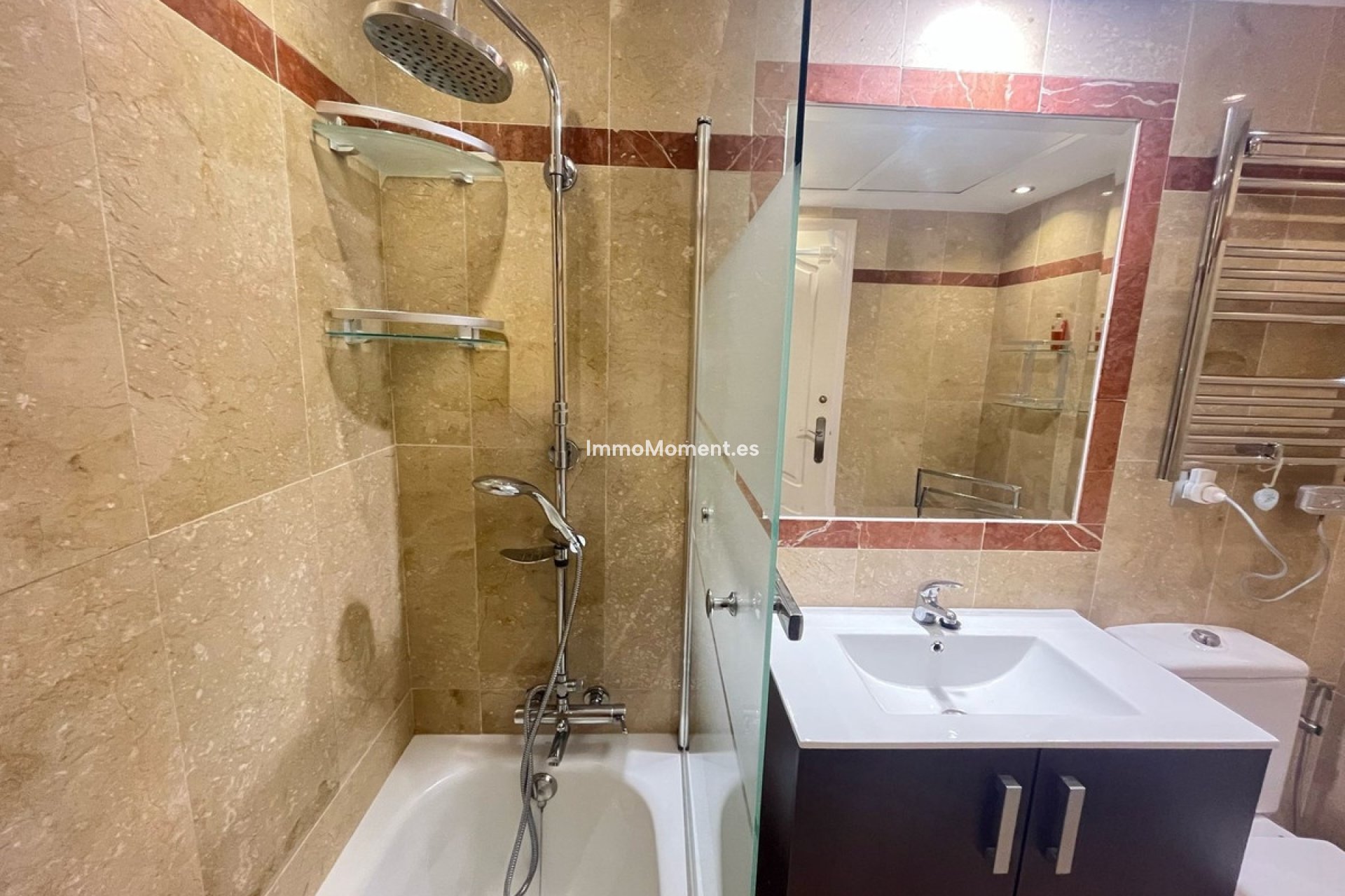 Bestaande woning - Geschakelde woning - Marbella - Nueva Andalucía