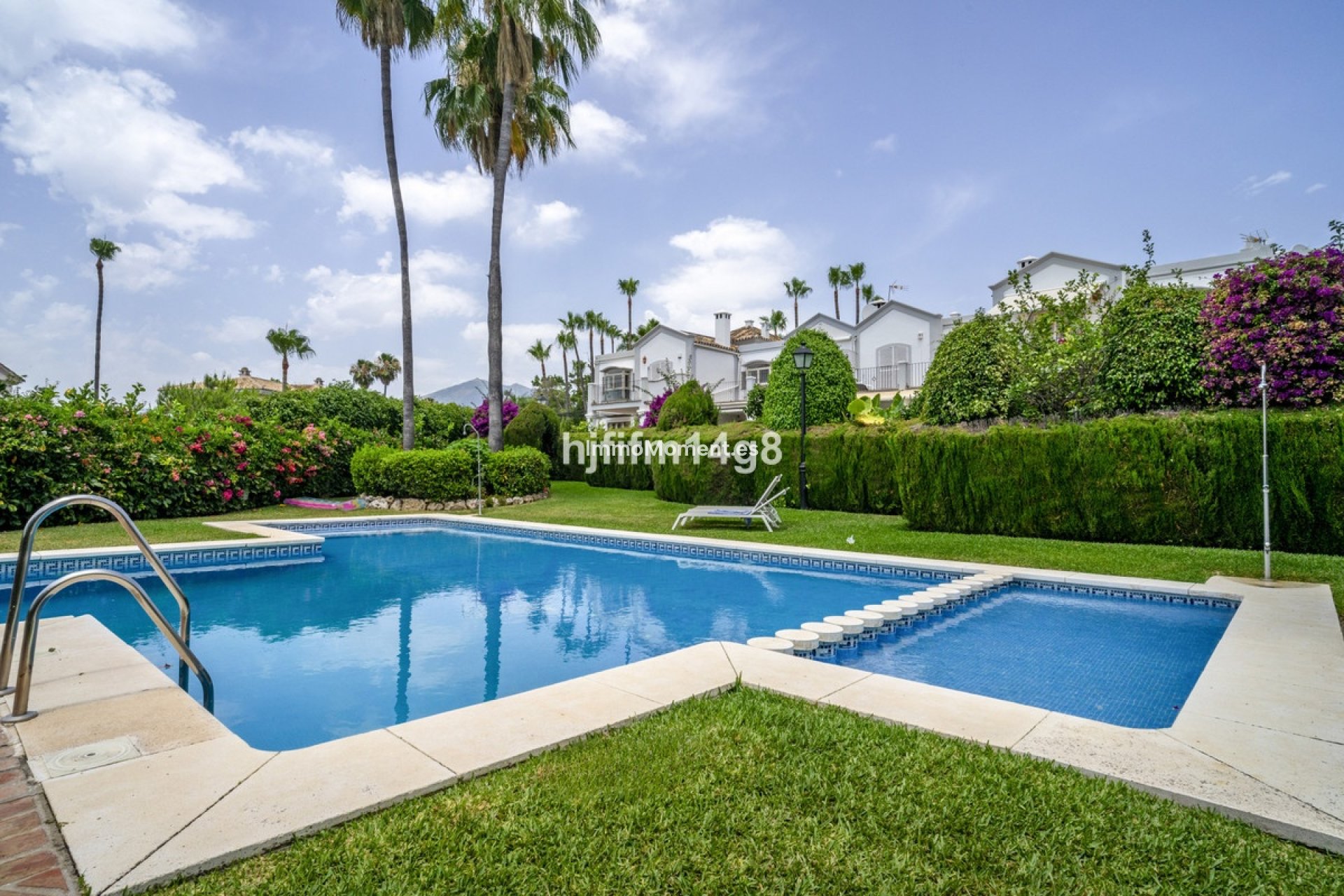 Bestaande woning - Geschakelde woning - Marbella - Nueva Andalucía