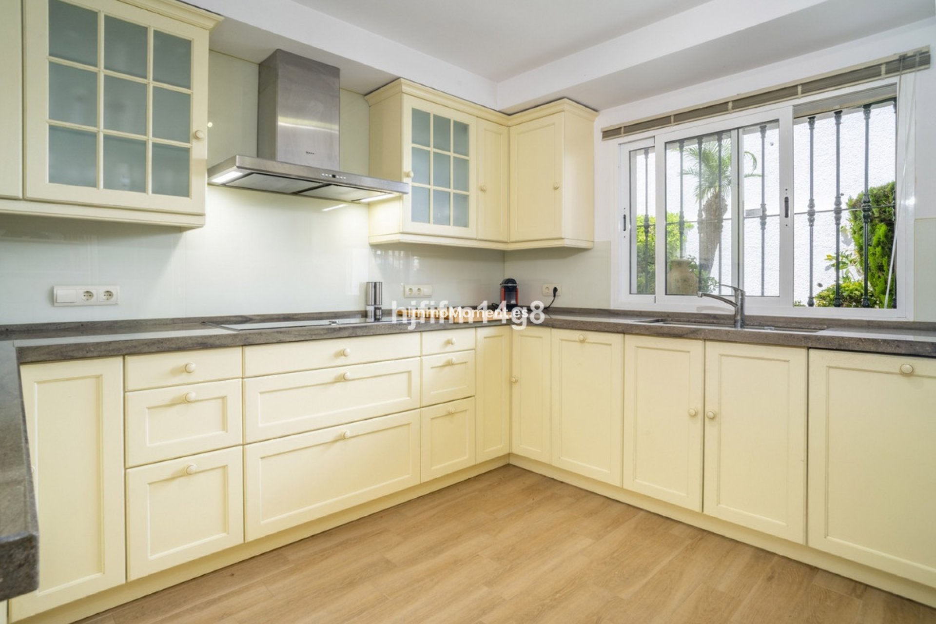 Bestaande woning - Geschakelde woning - Marbella - Nueva Andalucía