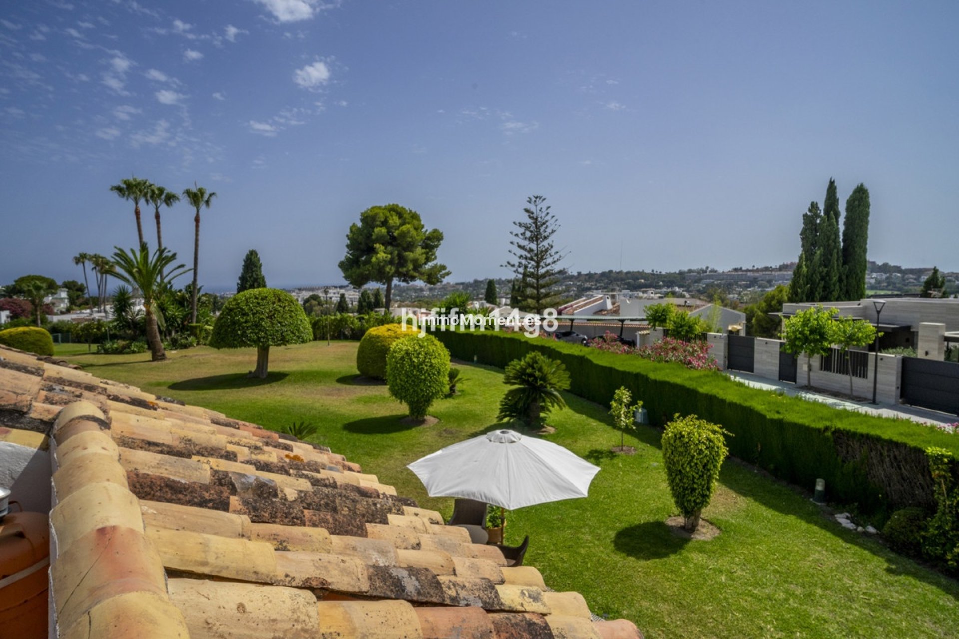 Bestaande woning - Geschakelde woning - Marbella - Nueva Andalucía