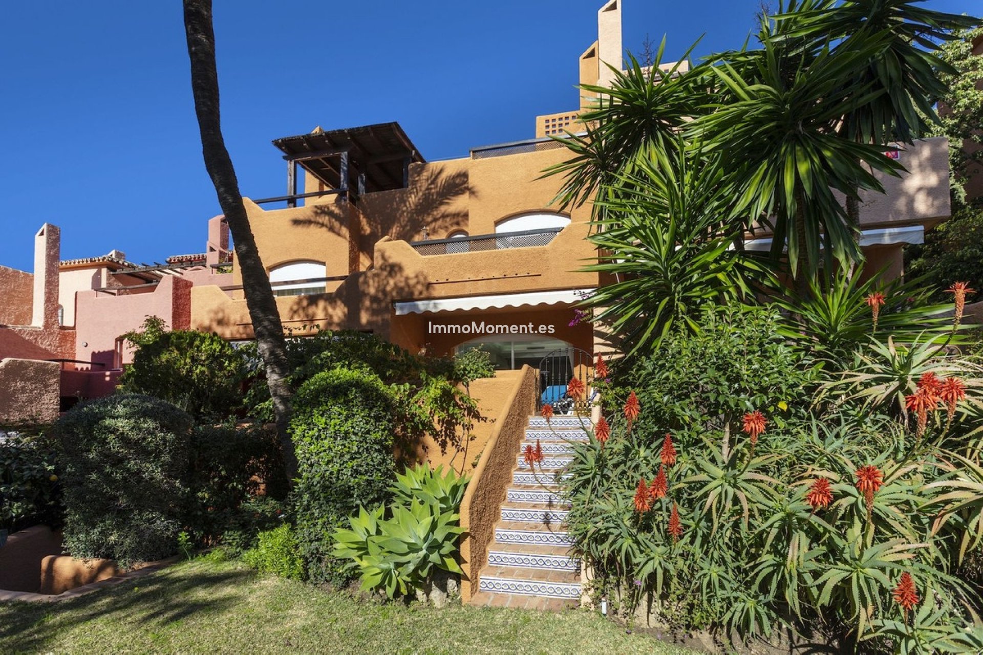 Bestaande woning - Geschakelde woning - Marbella - Nueva Andalucía