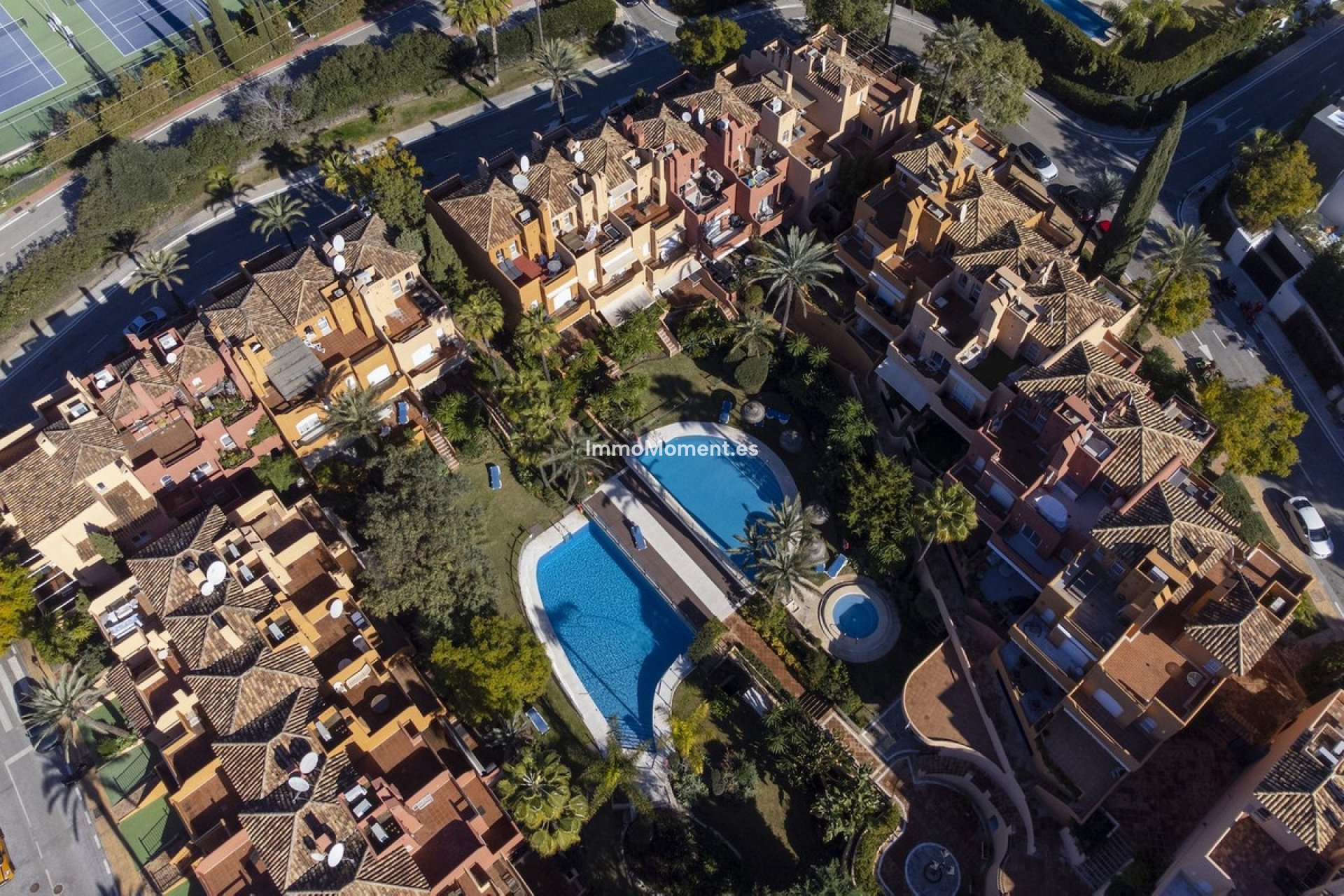 Bestaande woning - Geschakelde woning - Marbella - Nueva Andalucía