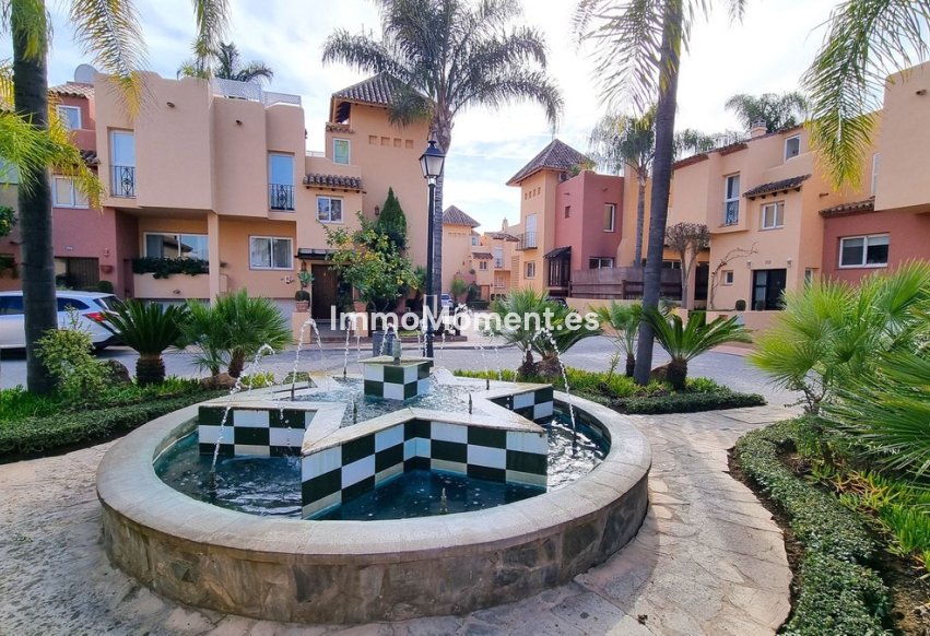 Bestaande woning - Geschakelde woning - Marbella - Nueva Andalucía