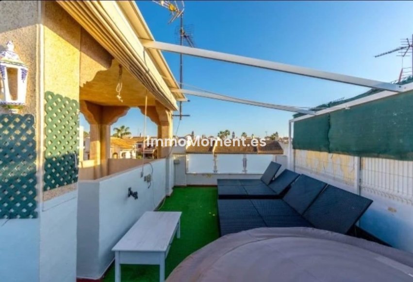 Bestaande woning - Geschakelde woning - Torrevieja - Torrevieja Centro