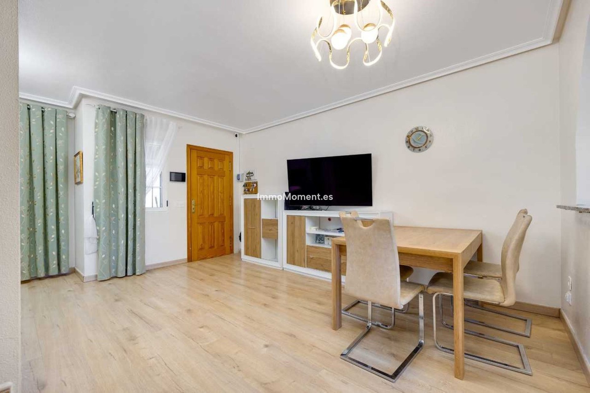 Bestaande woning - Geschakelde woning - Torrevieja - Torrevieja Centro