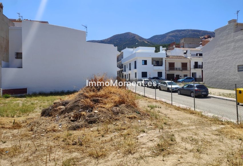 Bestaande woning - Grond - Binnenland  - Alhaurín el Grande Centro