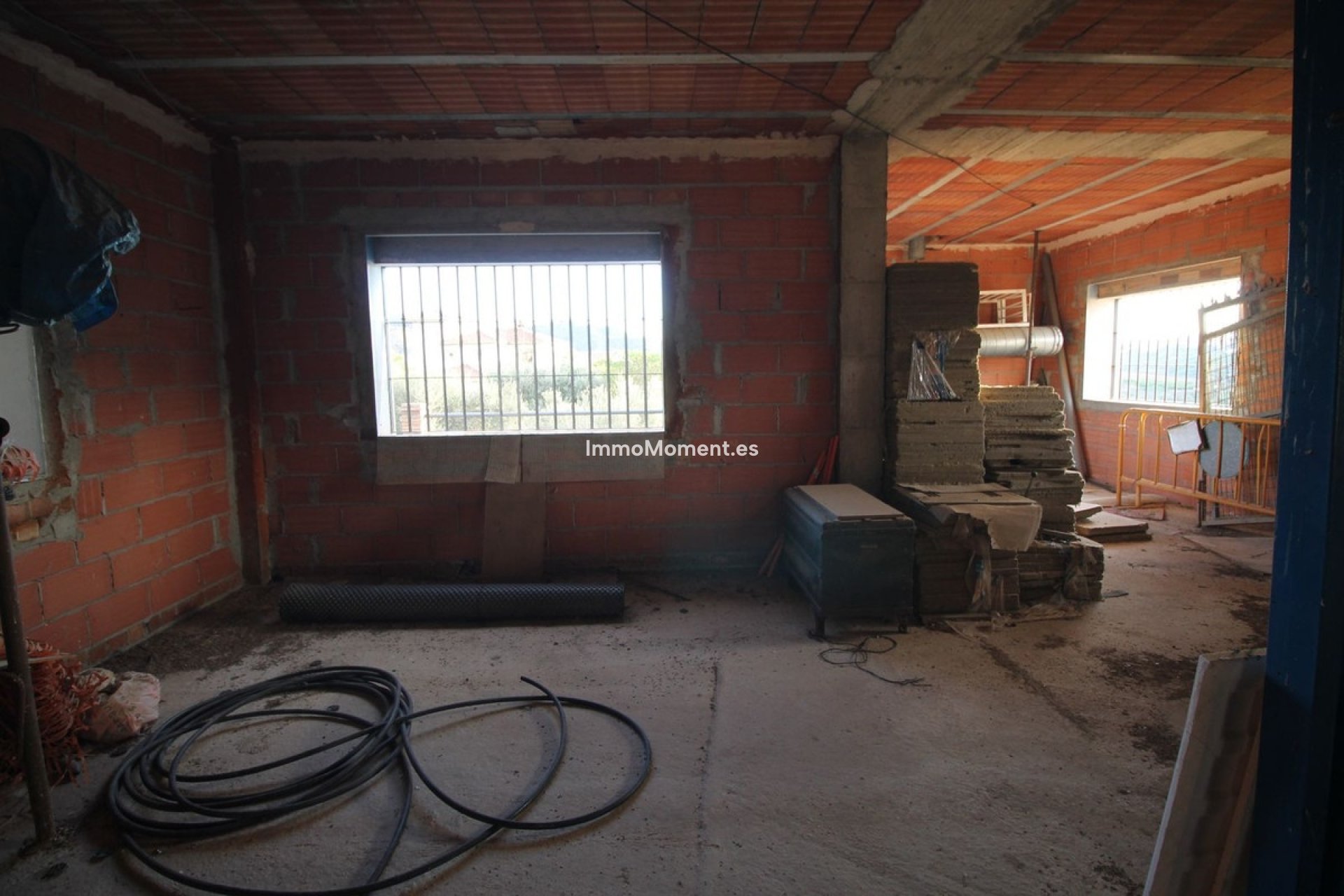 Bestaande woning - Grond - Binnenland  - Alora