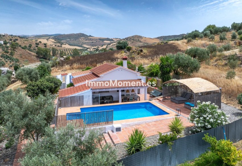 Bestaande woning - Landhuis - Binnenland  - Alora
