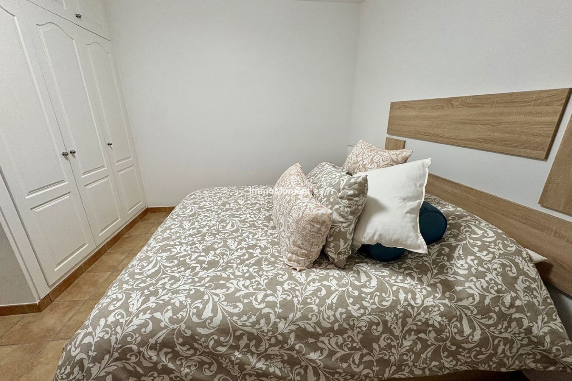 Bestaande woning - Landhuis - Estepona  - El Padron