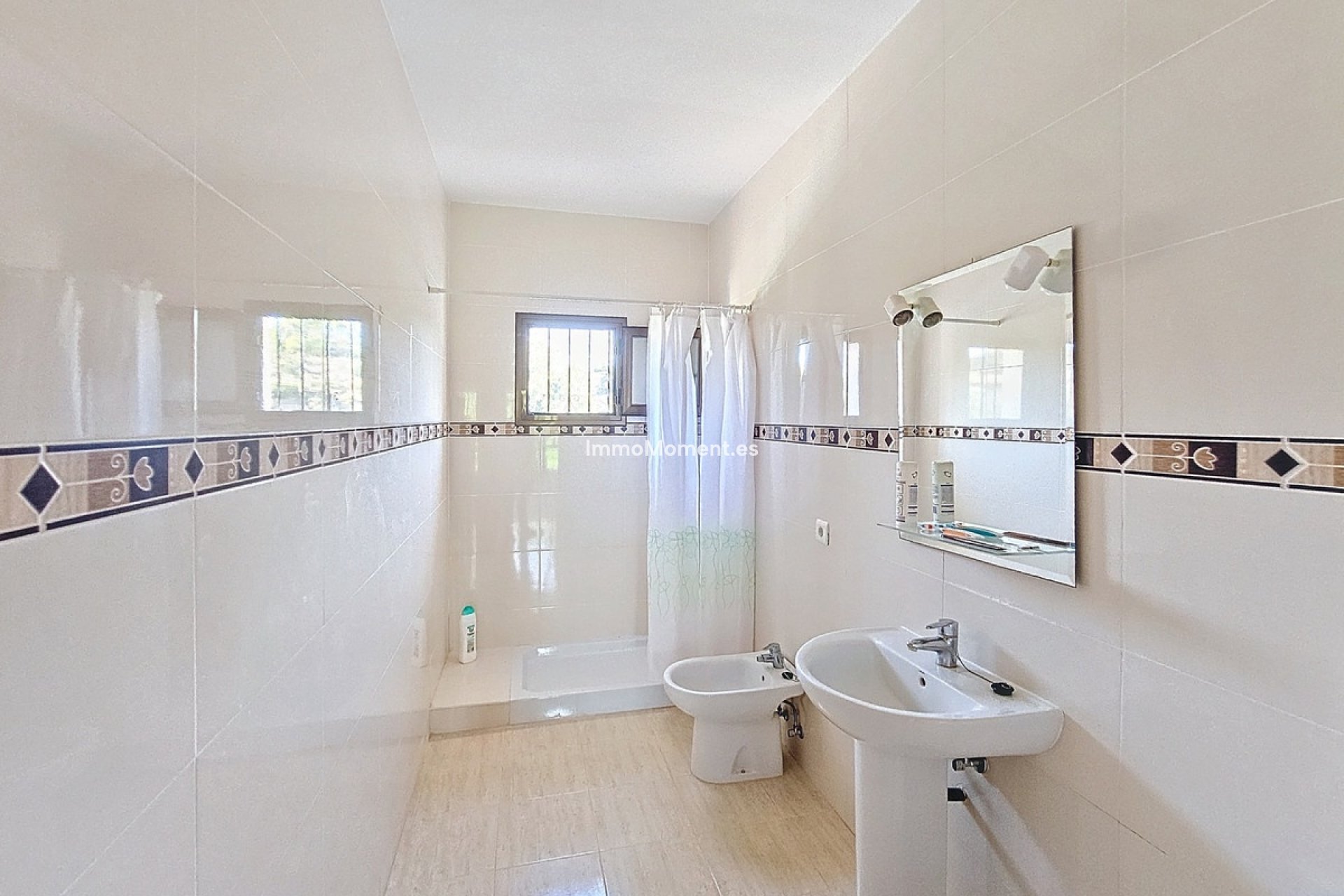 Bestaande woning - Landhuis - Estepona  - El Padron