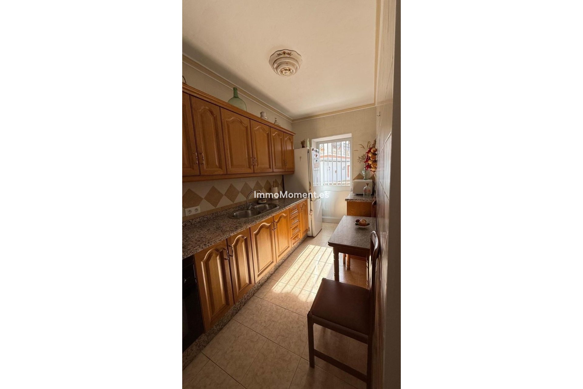 Bestaande woning - Rijtjeshuis - Binnenland  - Guaro