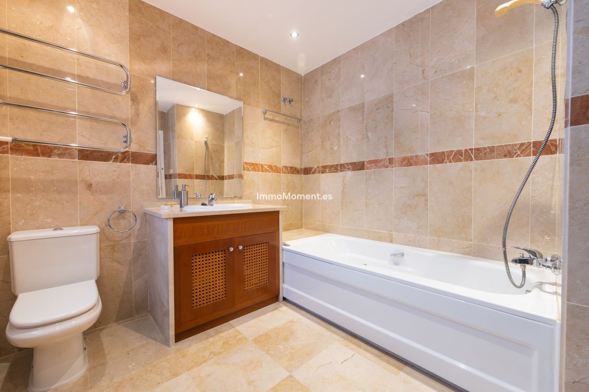 Bestaande woning - Rijtjeshuis - Binnenland  - Lauro Golf