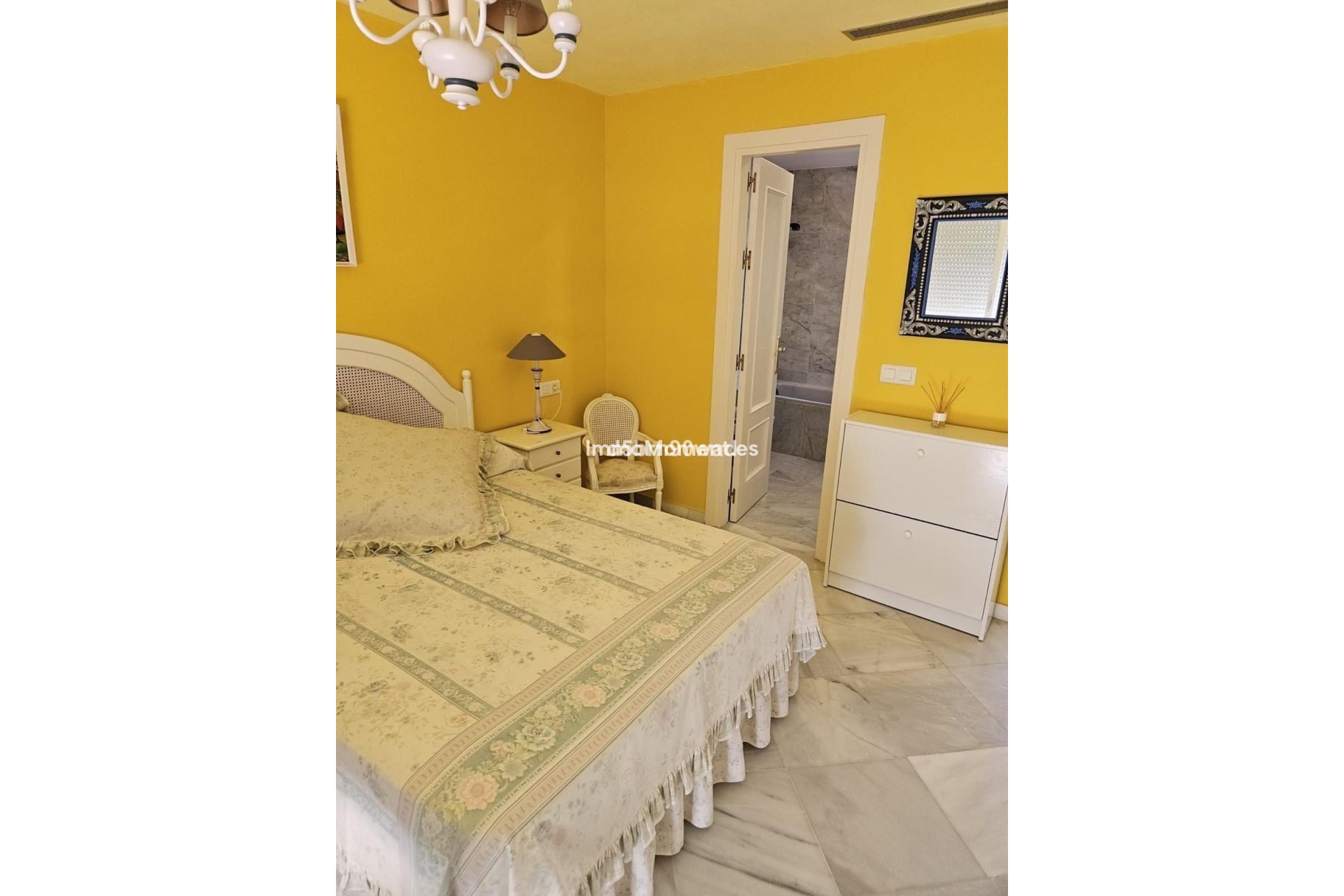 Bestaande woning - Rijtjeshuis - Estepona  - Atalaya