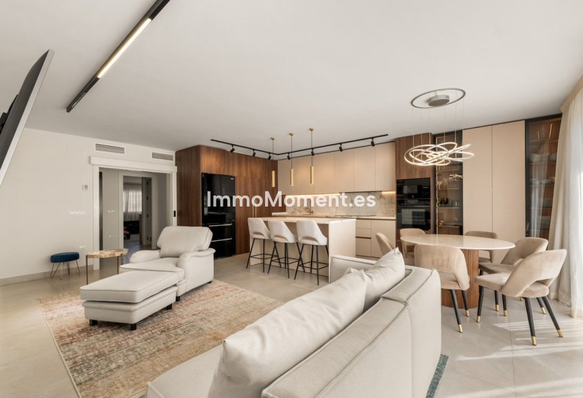 Bestaande woning - Rijtjeshuis - Estepona  - Estepona Centro