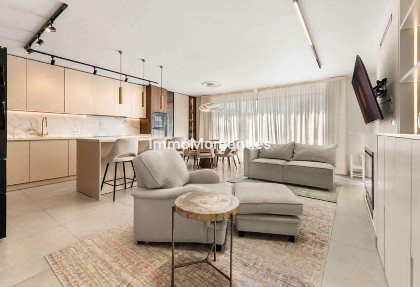Bestaande woning - Rijtjeshuis - Estepona  - Estepona Centro