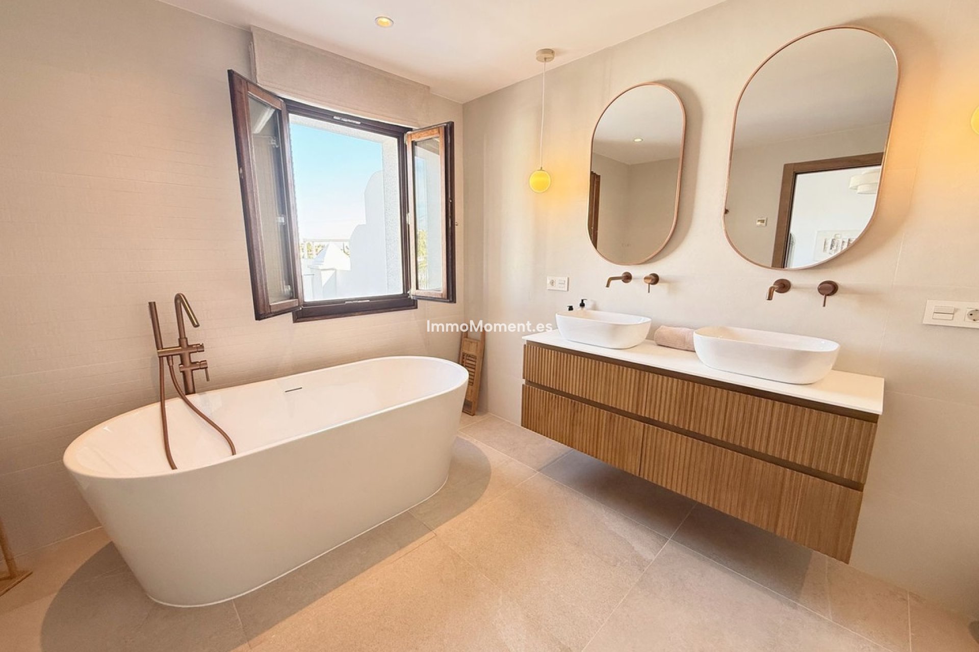 Bestaande woning - Rijtjeshuis - Estepona  - Estepona Centro