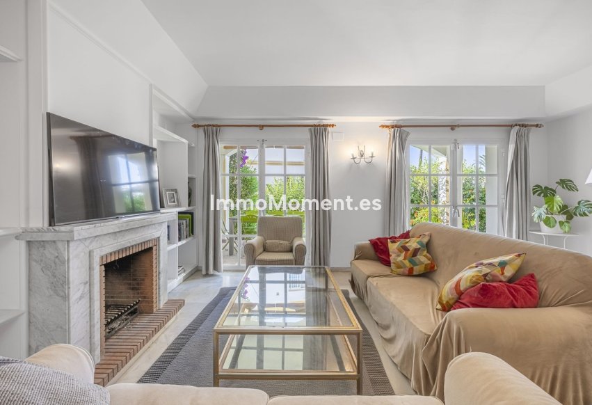 Bestaande woning - Rijtjeshuis - Estepona  - Estepona Centro